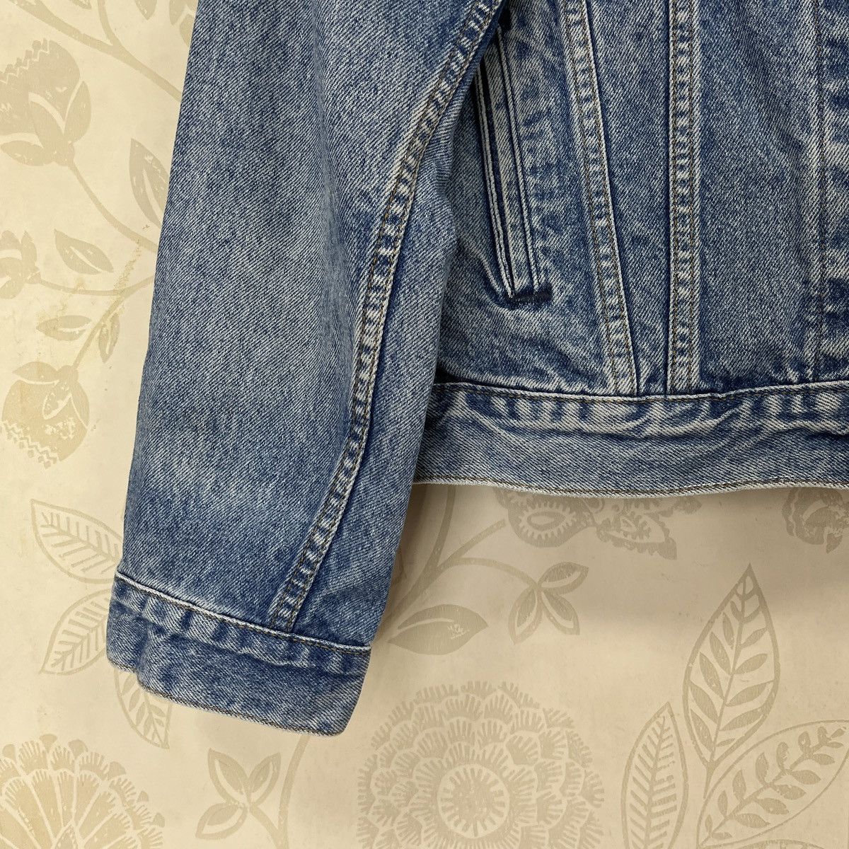 LVC × Levi's Vintage Clothing × Vintage Vintage Levis Trucker Denim Jacket Distressed Skull Patches Size US M / EU 48-50 / 2 - 7 Thumbnail