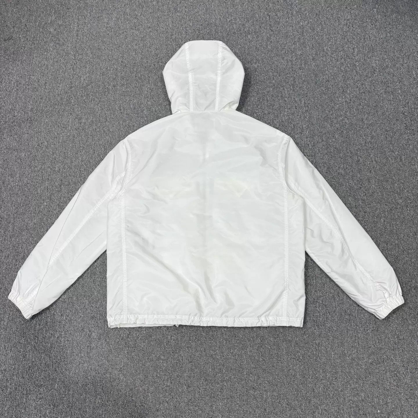 Prada Prada White Triangle Logo Nylon Shell Jacket Unworn Size S Size US S / EU 44-46 / 1 - 2 Thumbnail