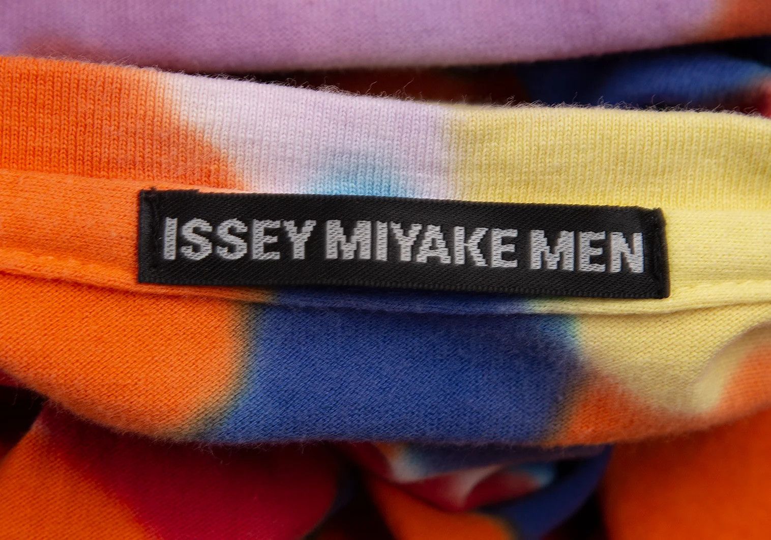 Issey Miyake Multi Watercolor Print T-Shirt in Purple, Size L Size US L / EU 52-54 / 3 - 12 Thumbnail