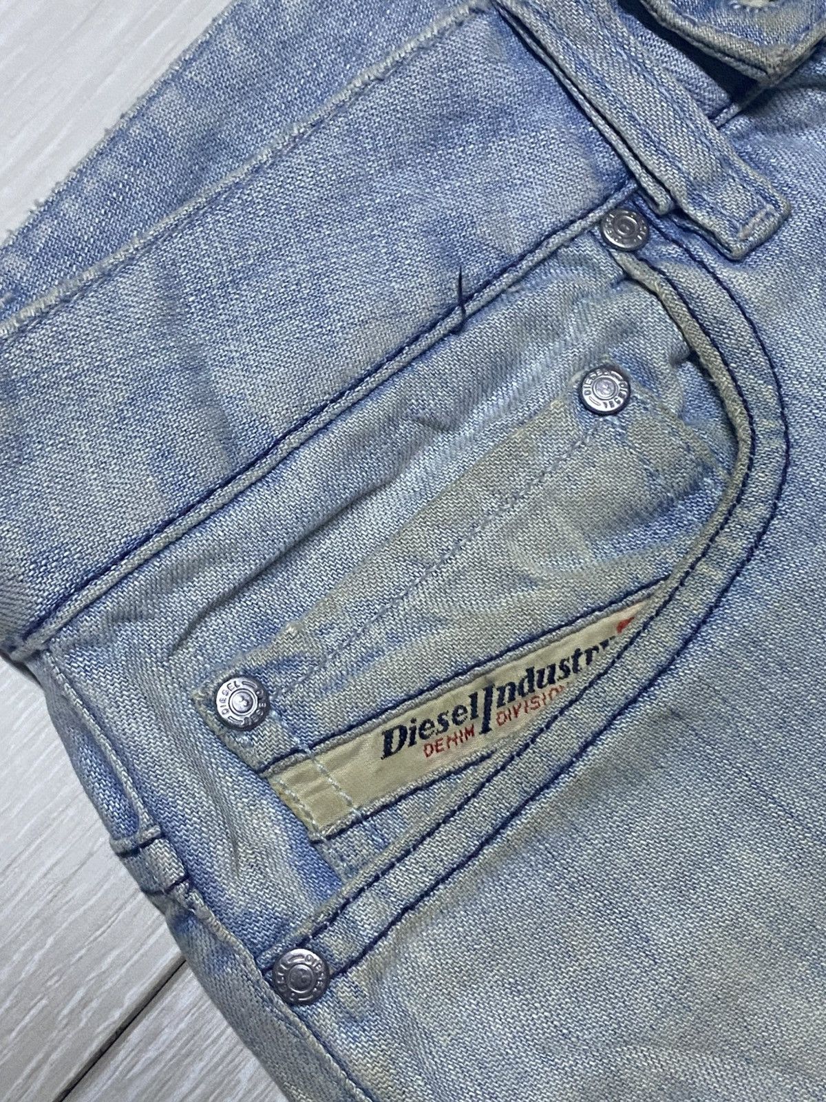 A-COLD-WALL* × Diesel Vintage Diesel Light Wash Little Bootcut Jeans Size US 28 / EU 44 - 13 Thumbnail