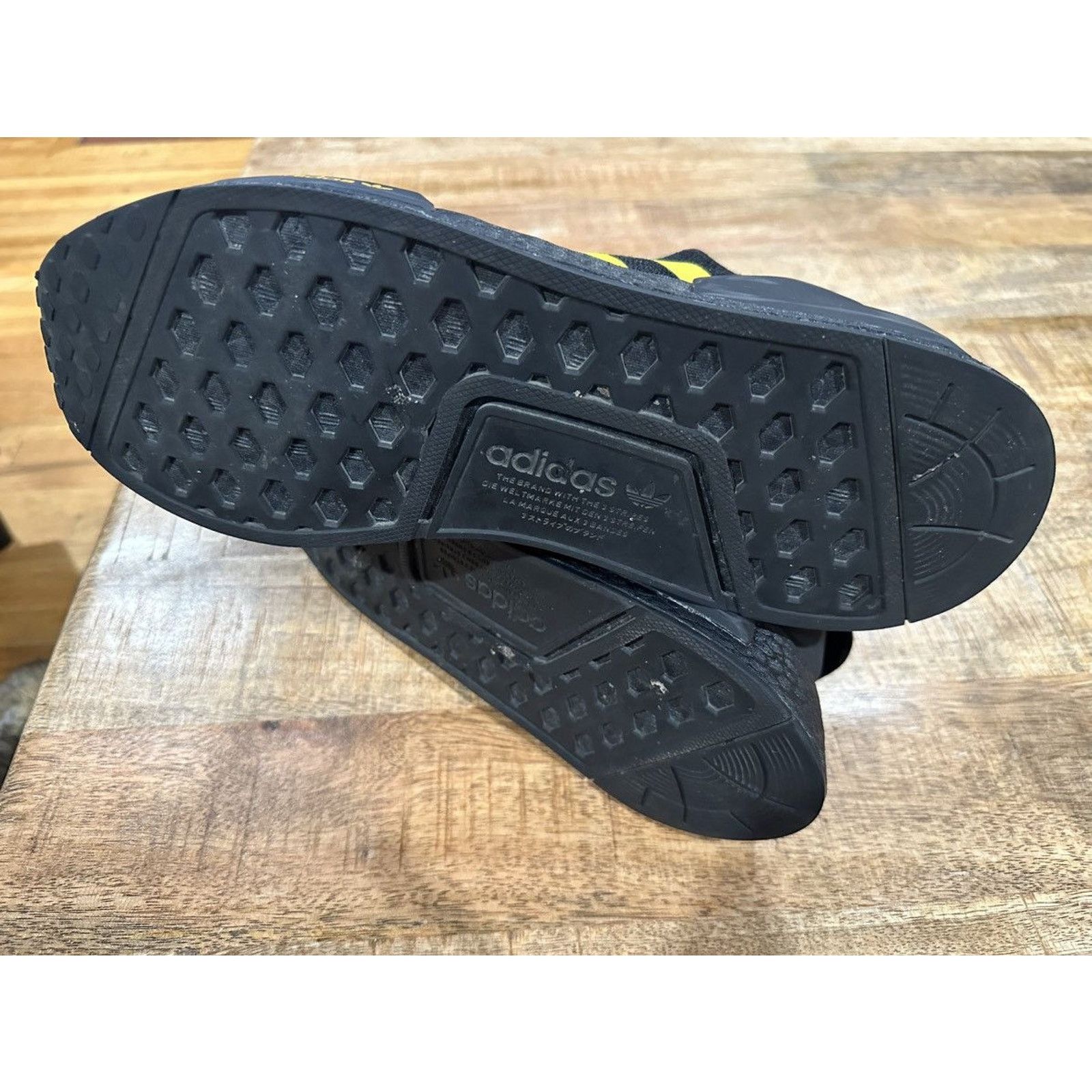 Adidas Adidas NMD R1 V2 Core Black Solar Gold Sz. 10.5 Size US 10.5 / EU 43-44 - 14 Thumbnail