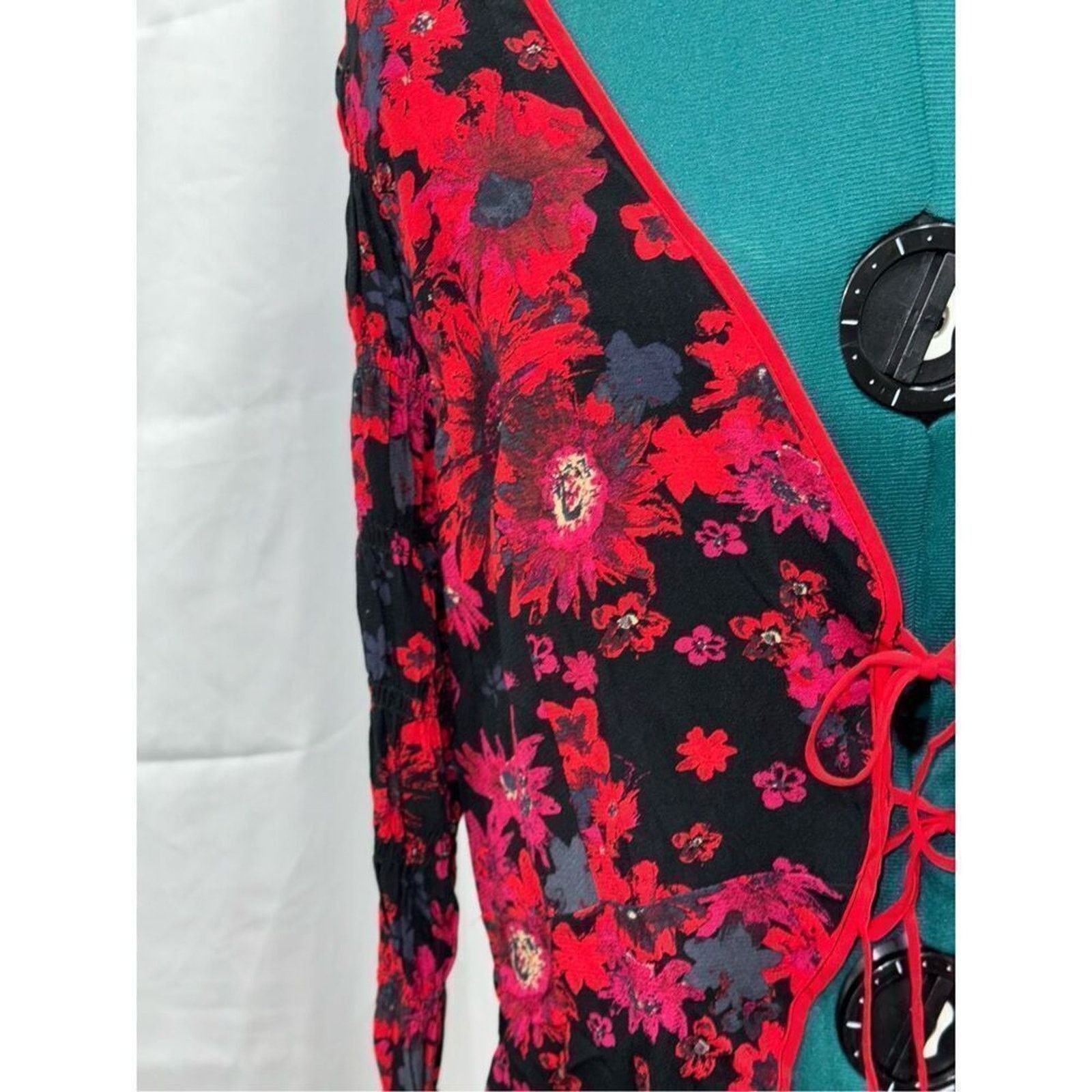 Free People Free People Red Floral Tie Front Cardigan | Sz M, NWT Size M / US 6-8 / IT 42-44 - 3 Thumbnail