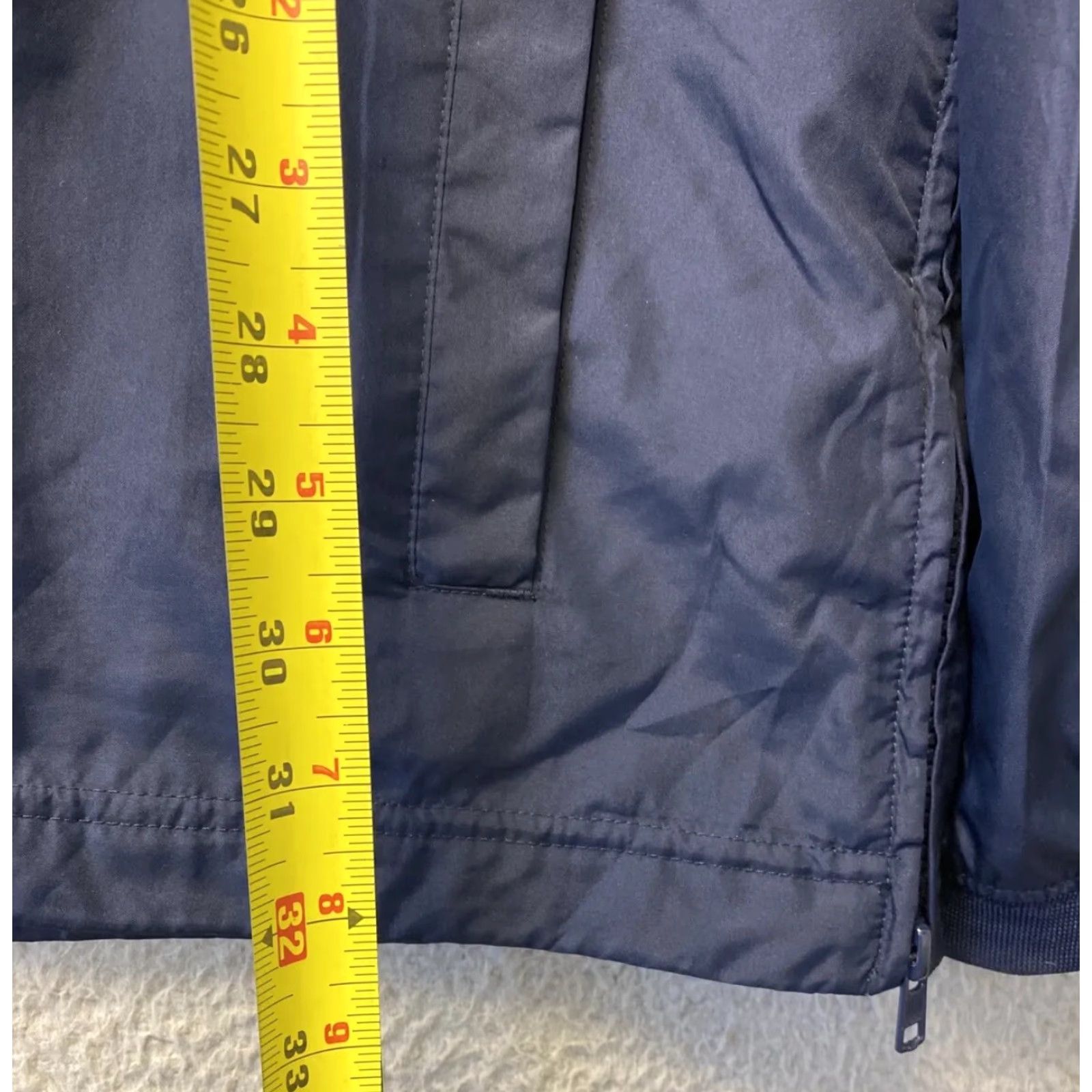 Nike Nike Windbreaker Men's XXL Blue V-Neck Adjustable Hem Lightweight /102-43 — Jacket Style, Windbreaker, Running Model Nike Product Line Size US XXL / EU 58 / 5 - 5 Thumbnail