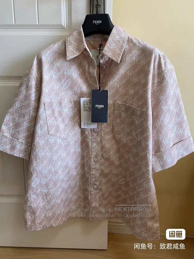 Fendi Fendi Printed Logo Short Sleeve Shirt Size XS / US 0-2 / IT 36-38 - 1 Thumbnail