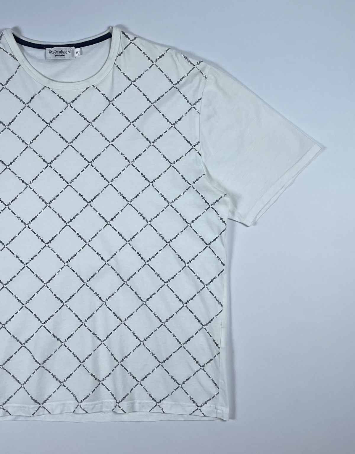 Yves Saint Laurent Yves Saint Laurent YSL Monogram T-shirt Size US XXL / EU 58 / 5 - 2 Thumbnail
