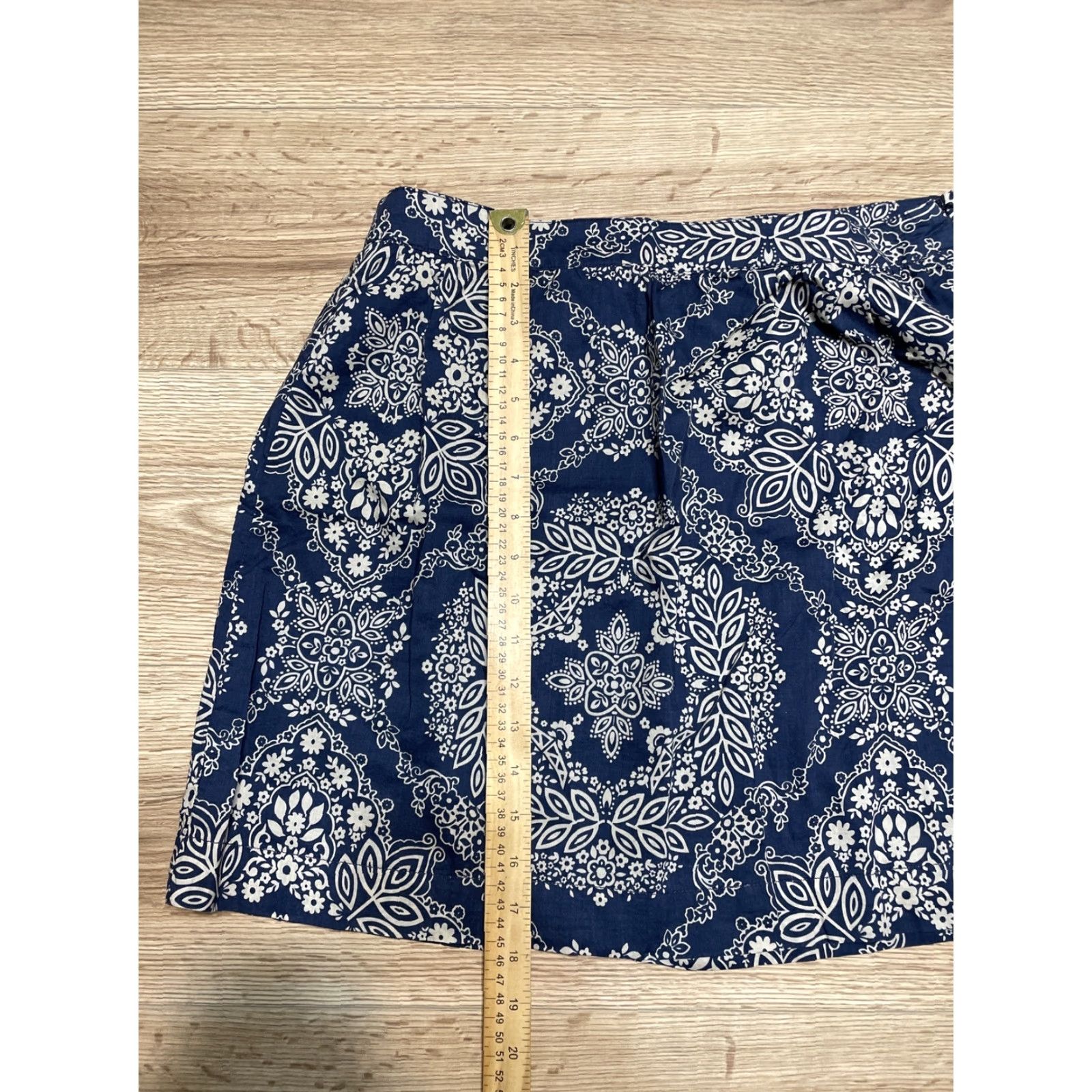 Vintage VINTAGE G.H. Bass Boho Floral A-Line Skirt 10 Lightweight Cotton Navy Blue Beige Womens Size 32" / US 10 / IT 46 - 4 Thumbnail