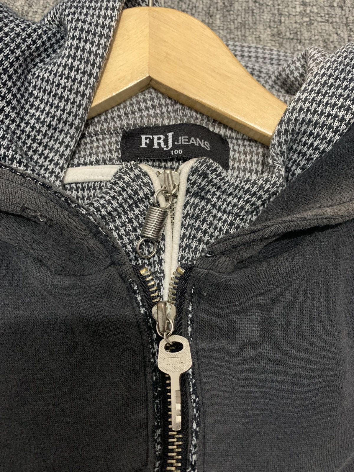 Japanese Brand Rare FRJ Japanese Double Layer Sunfaded Distressed Jacket Size US M / EU 48-50 / 2 - 16 Thumbnail