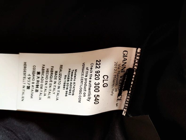 Versace Versace A thread of embroidered Medusa T-shirt Size US M / EU 48-50 / 2 - 3 Thumbnail