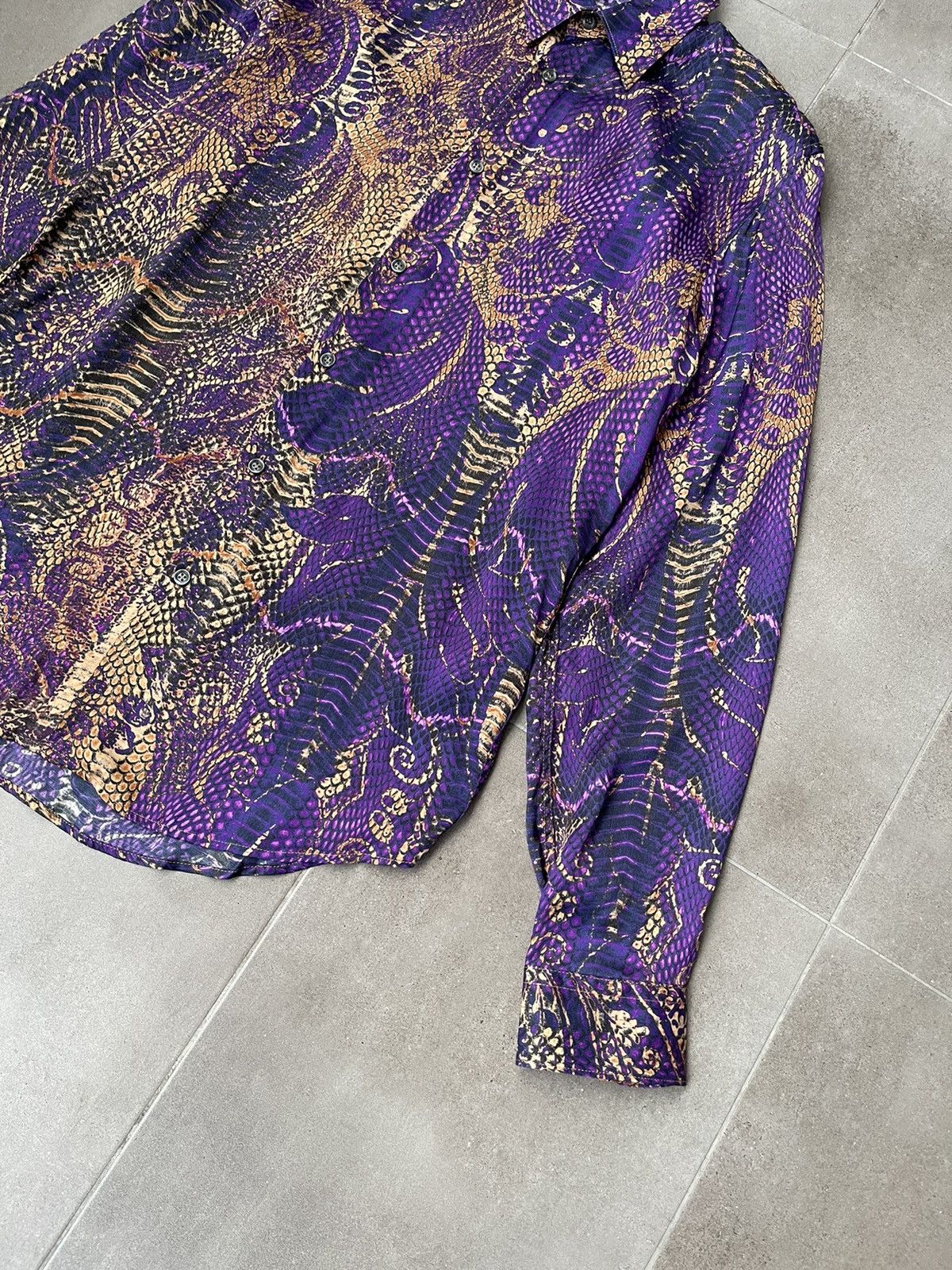 Just Cavalli !DS! FW22 Just Cavalli Animal Print Purple Pattern Shirt Size M / US 6-8 / IT 42-44 - 9 Thumbnail