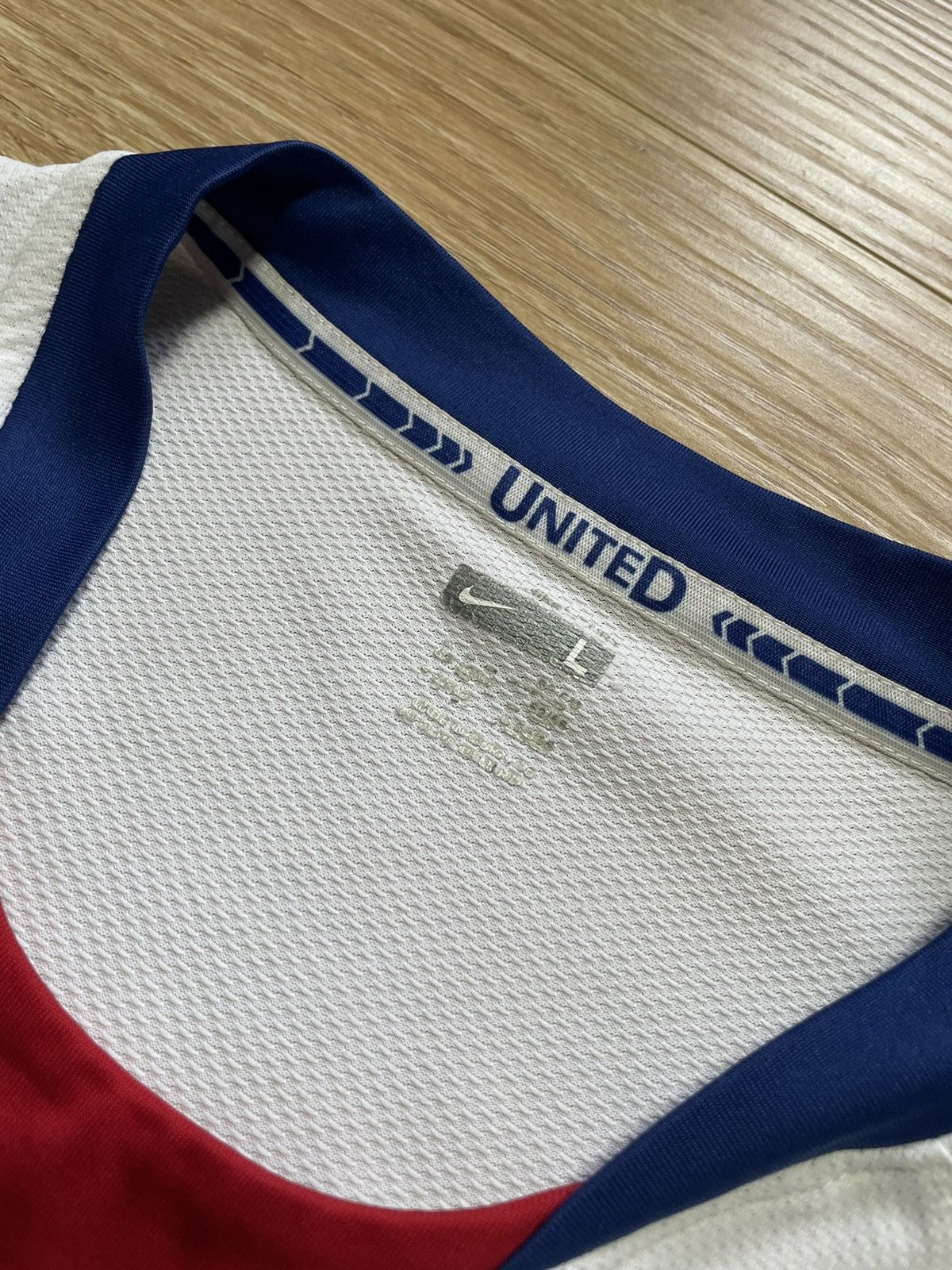 Vintage Vintage jersey Manchester United 08-10 Size US L / EU 52-54 / 3 - 3 Thumbnail