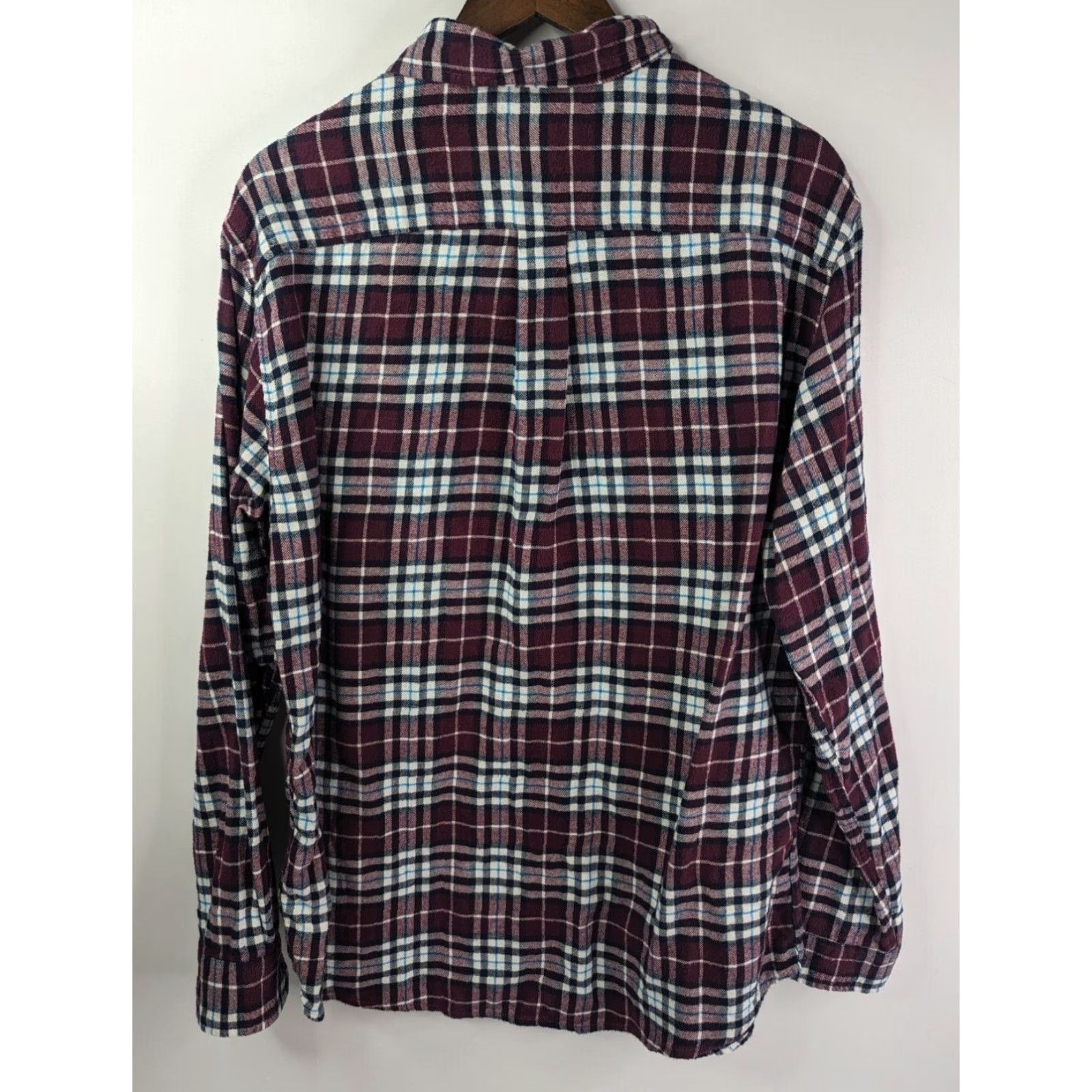 Croft & Barrow Croft & Barrow Men’s Shirt Burgundy Plaid Flannel Cotton Long Sleeve Button-Up Size L Size US L / EU 52-54 / 3 - 3 Thumbnail