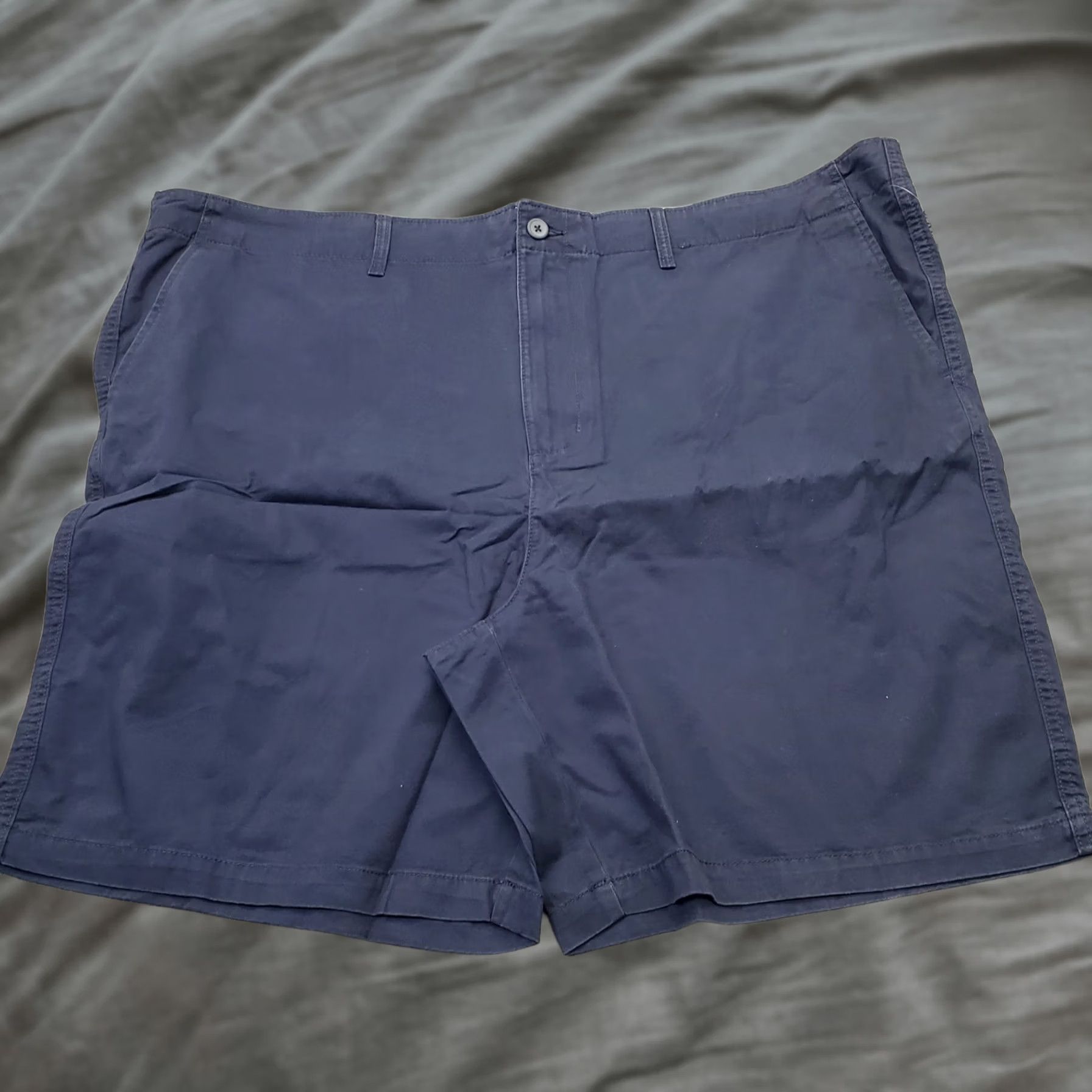 Old Navy Old Navy Mens Lived In Straight Shorts 52 Navy Regular Flat Front Streetwear Shorts Size US 36 / EU 52 - 1 Thumbnail