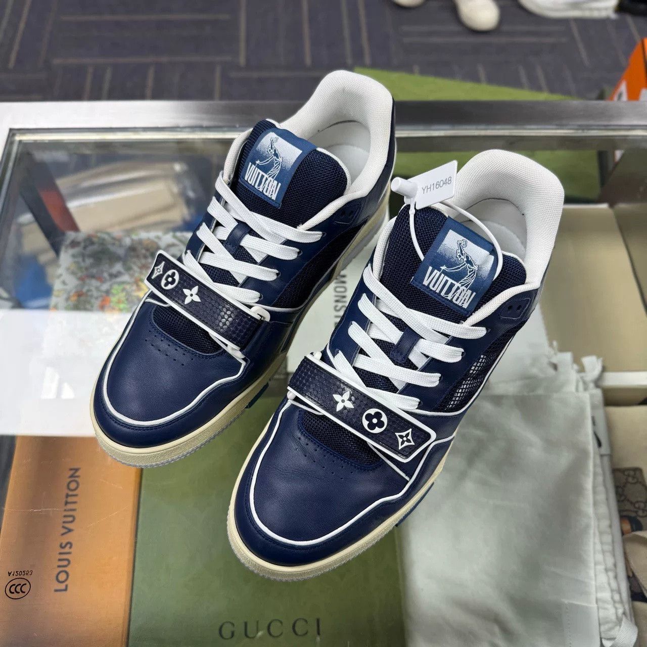 Louis Vuitton LV Trainer Japan Limited Edition Size US 10 / EU 43 - 1 Thumbnail