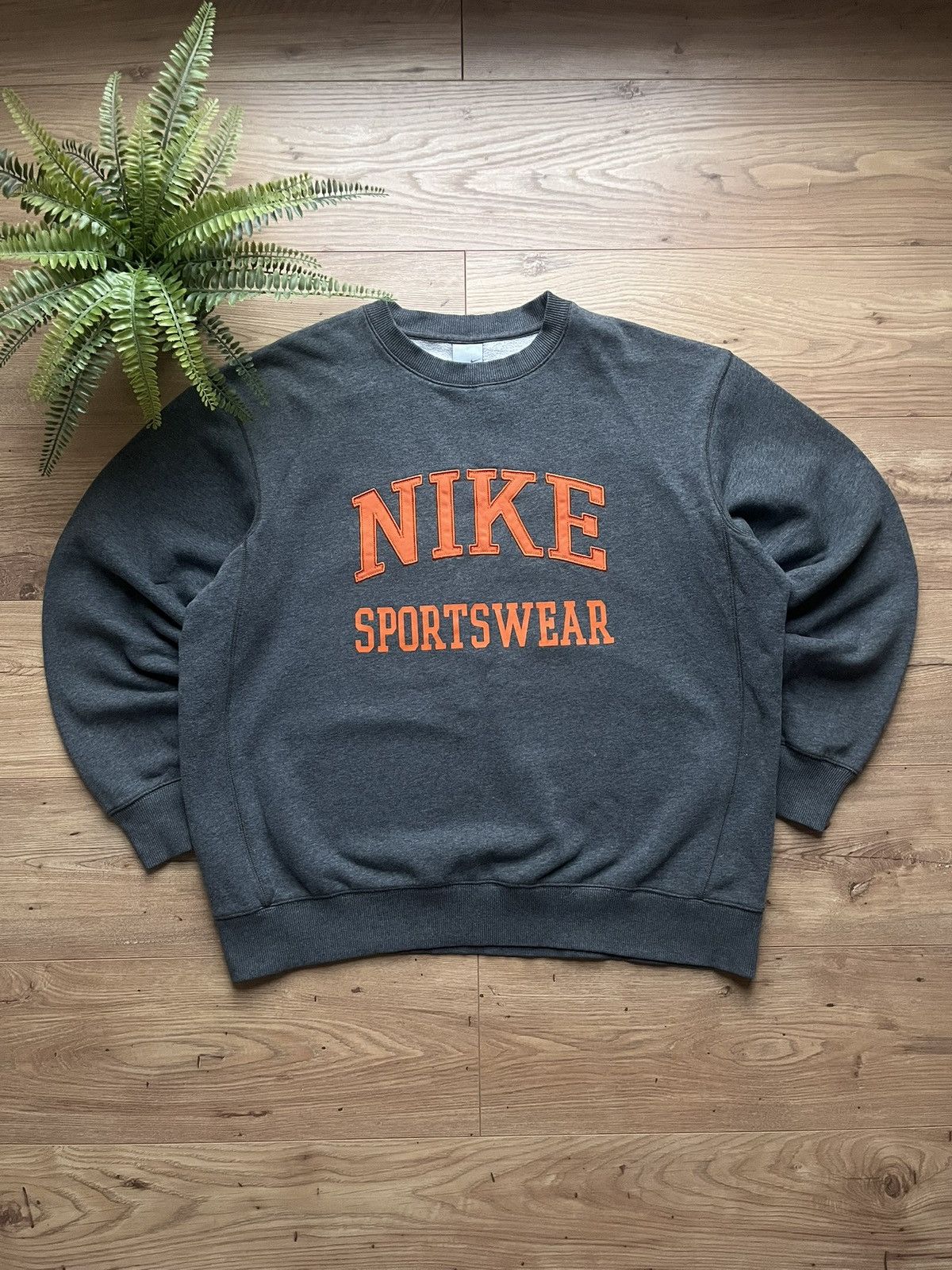 Nike 90’s NIKE RETRO BIG SPELLOUT LOGO BOXY SWOOSH Y2K CREWNECK Size US XL / EU 56 / 4 - 1 Thumbnail
