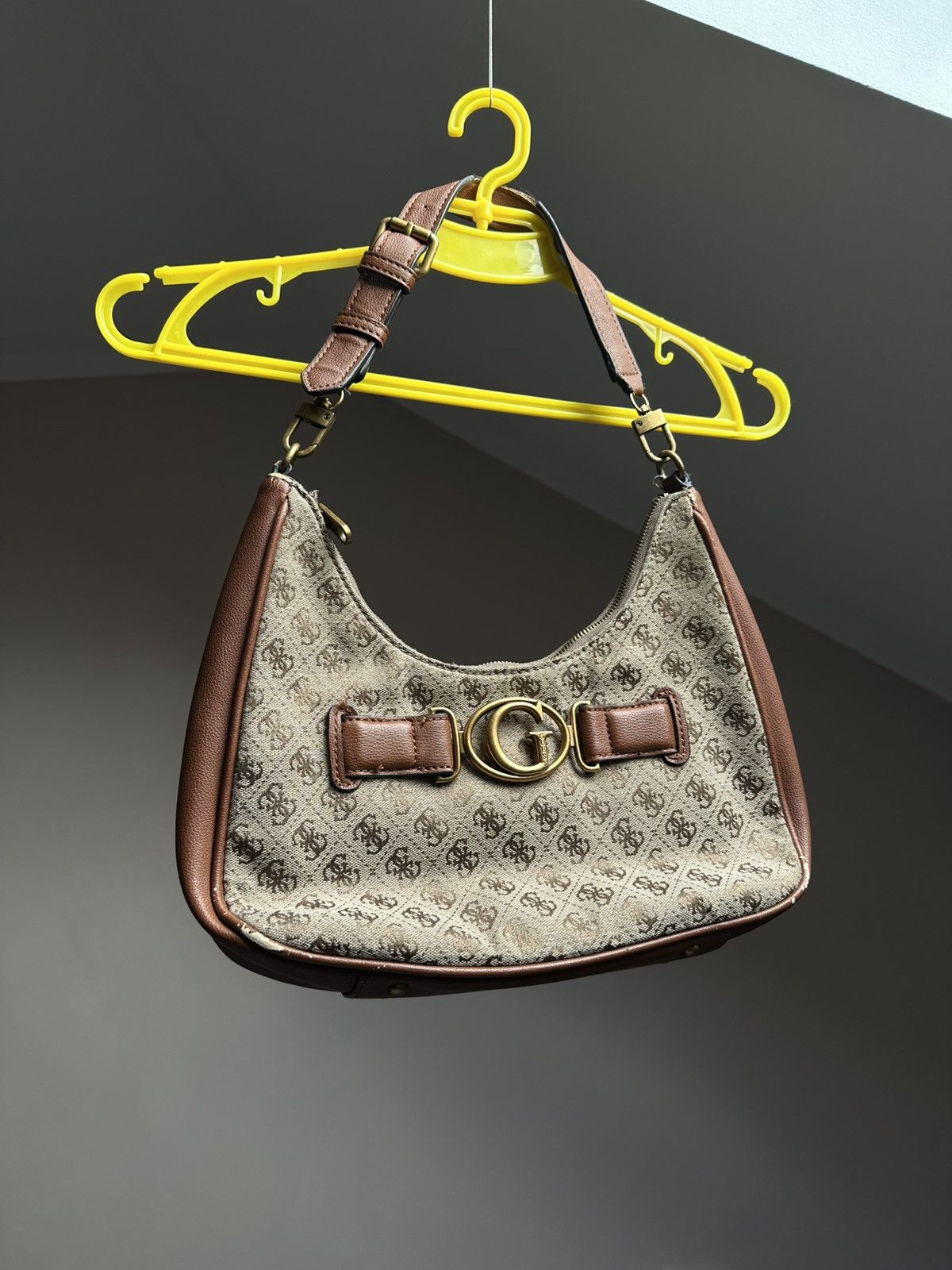 Guess Vintage Guess Big "G" Logo Womens Y2K Bag Awantgarde Size ONE SIZE - 2 Thumbnail