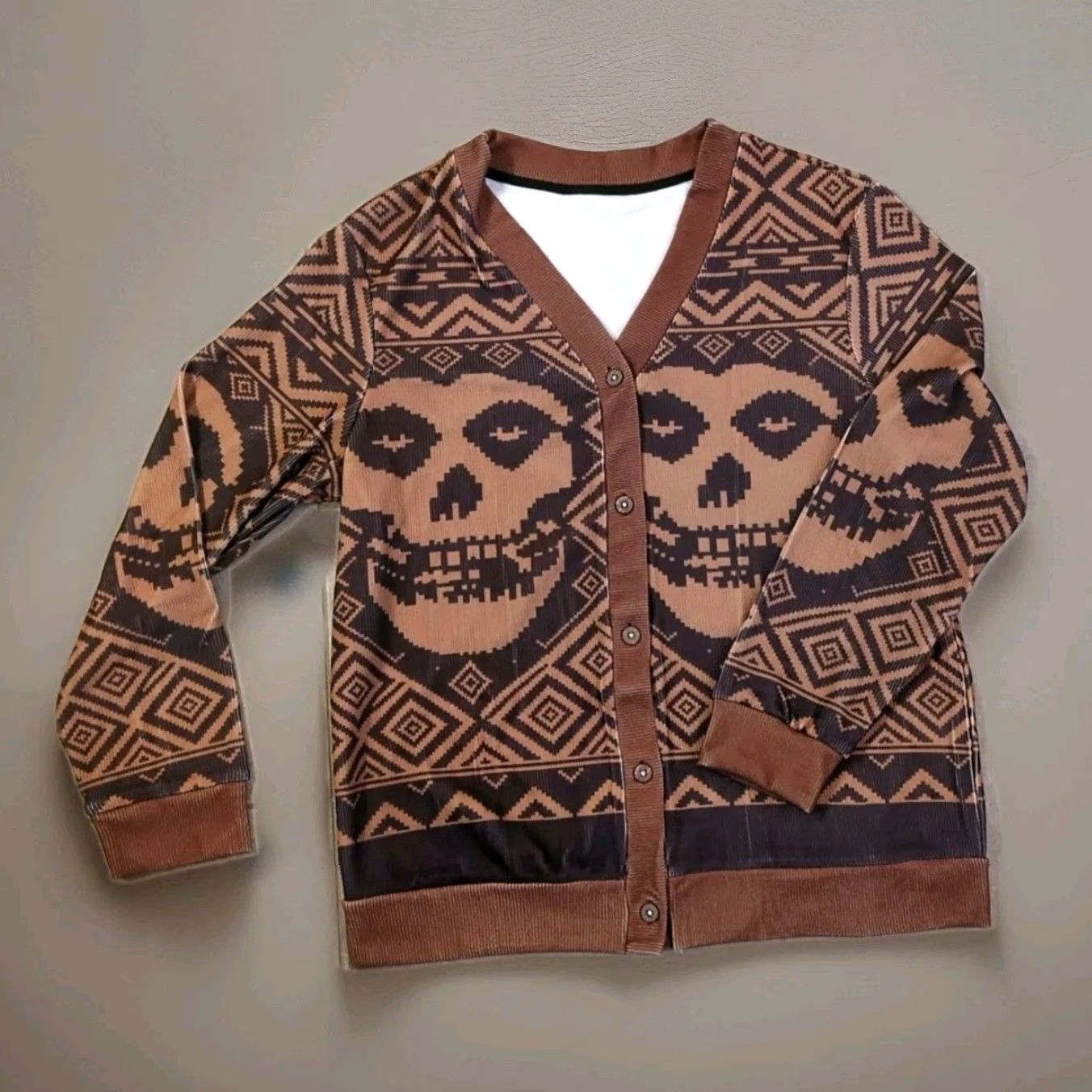 Vintage Misfits Button Up Sweater Mens XL Brown Skulls Punk Rock Christmas Goth Warm Cardigan V-Neck Long Sleeve Button Logo Size US XL / EU 56 / 4 - 4 Thumbnail