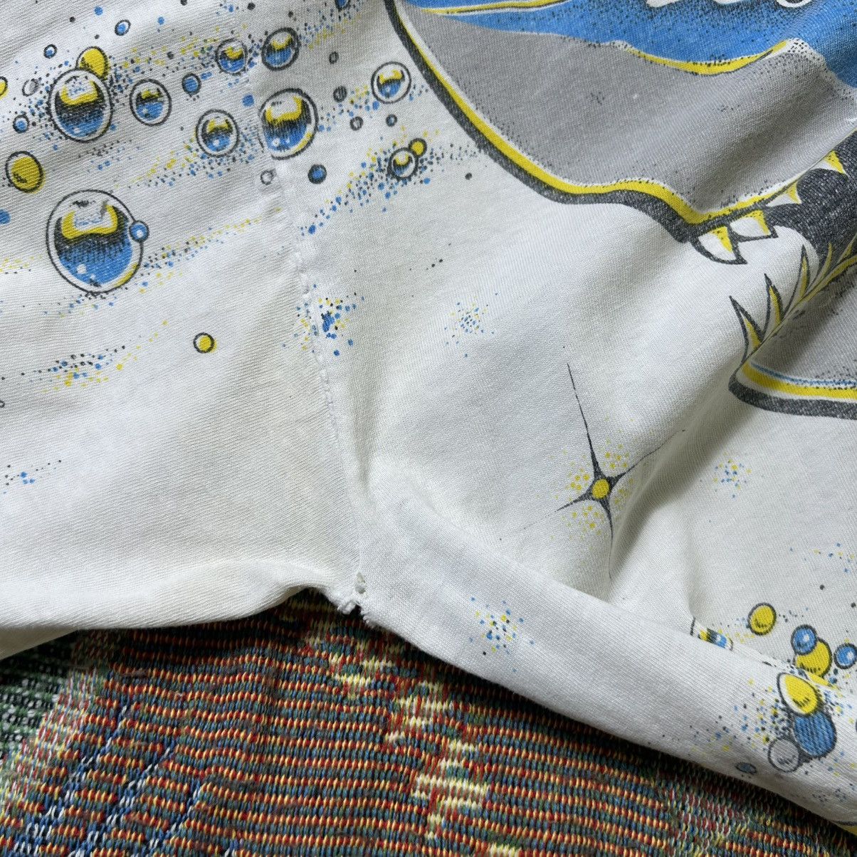 Vintage Vintage 90s Shark Ocean Over Print Graphic Tee Size US XL / EU 56 / 4 - 13 Thumbnail