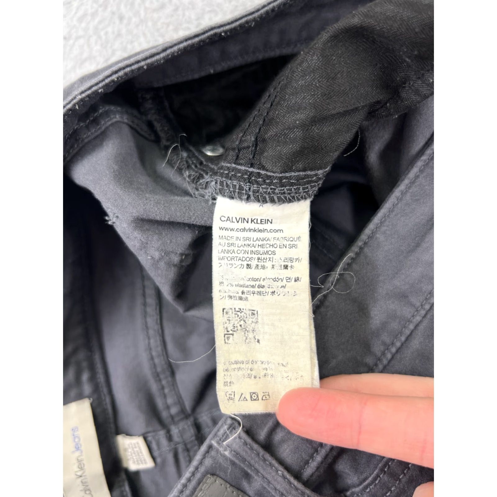 Calvin Klein Calvin Klein Jeans Women 4 Gray Denim Ankle Skinny Stretch Cotton Blend Casual 5-Pocket Zipper Low Rise Mens? Women? No gender. Size 27" / US 4 / IT 40 - 4 Thumbnail