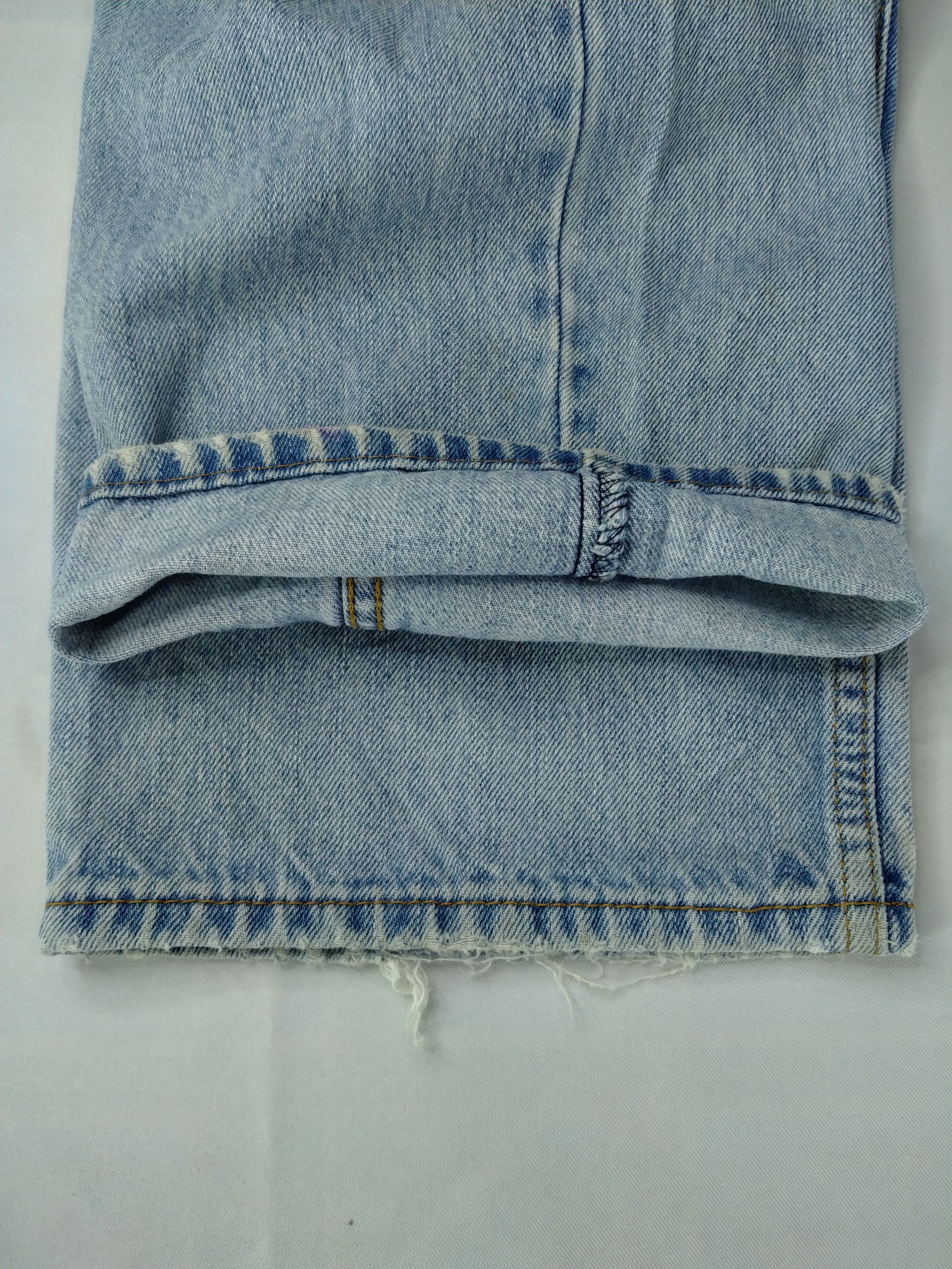 Levi's Vintage Levi's 550 Light Wash Denim 38 x 33 -JN077 Size US 38 / EU 54 - 18 Thumbnail