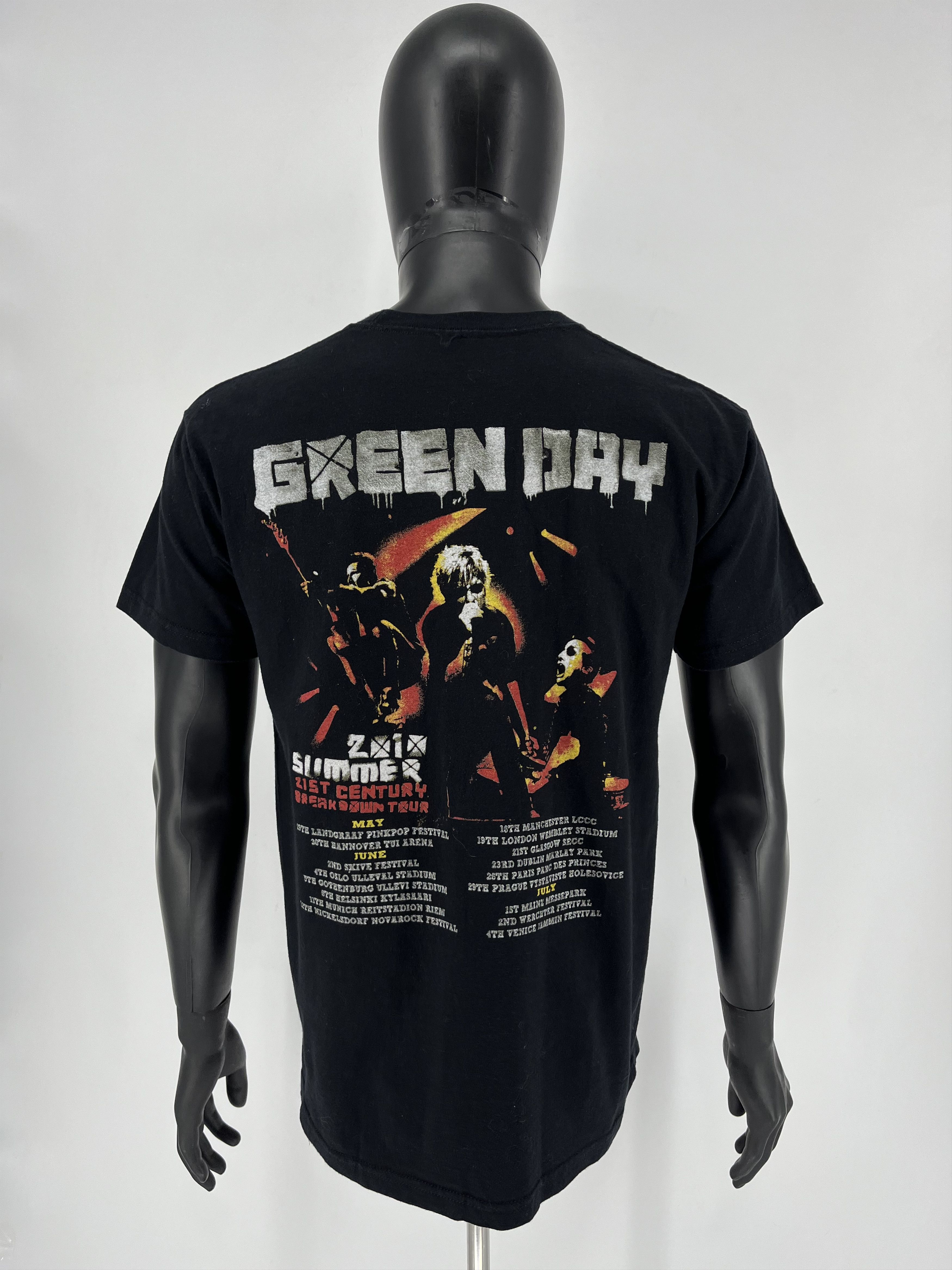 Band Tees Vintage Y2K Green Day American Idiot Tour Band Tee Size US L / EU 52-54 / 3 - 7 Thumbnail