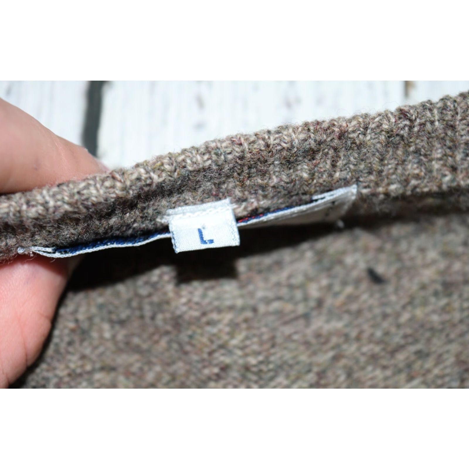 Vintage VINTAGE Antartex BROWN SWEATER KNIT WOOL MENS SIZE LARGE V-NECK LAMBSWOOL TIGHT KNIT PULLOVER SHIRT? Size US L / EU 52-54 / 3 - 5 Thumbnail