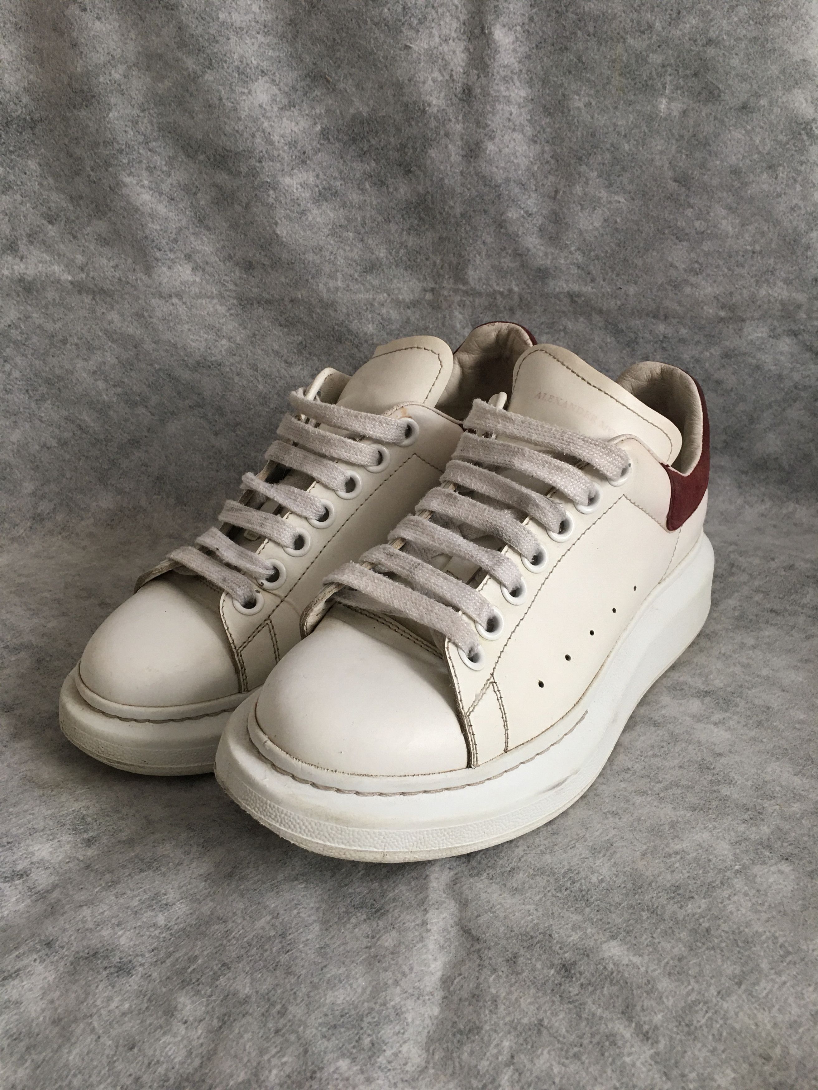 Alexander McQueen Alexander McQueen Oversized Leather Sneakers EU 37 Size US 7 / IT 37 - 1 Thumbnail