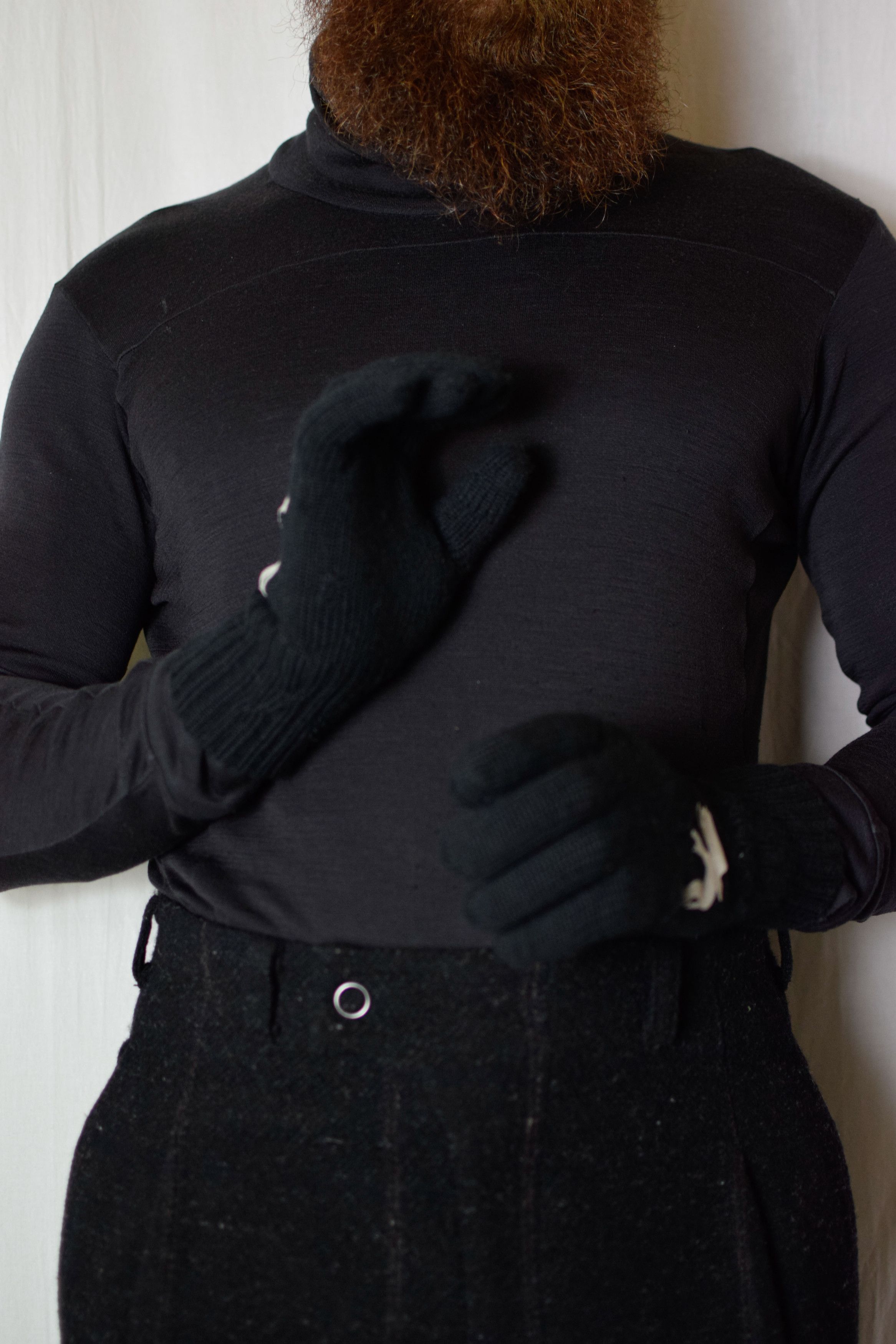 Yohji Yamamoto YYPH AW11 Knit Crow Gloves - HP-W03-933 Size ONE SIZE - 4 Thumbnail