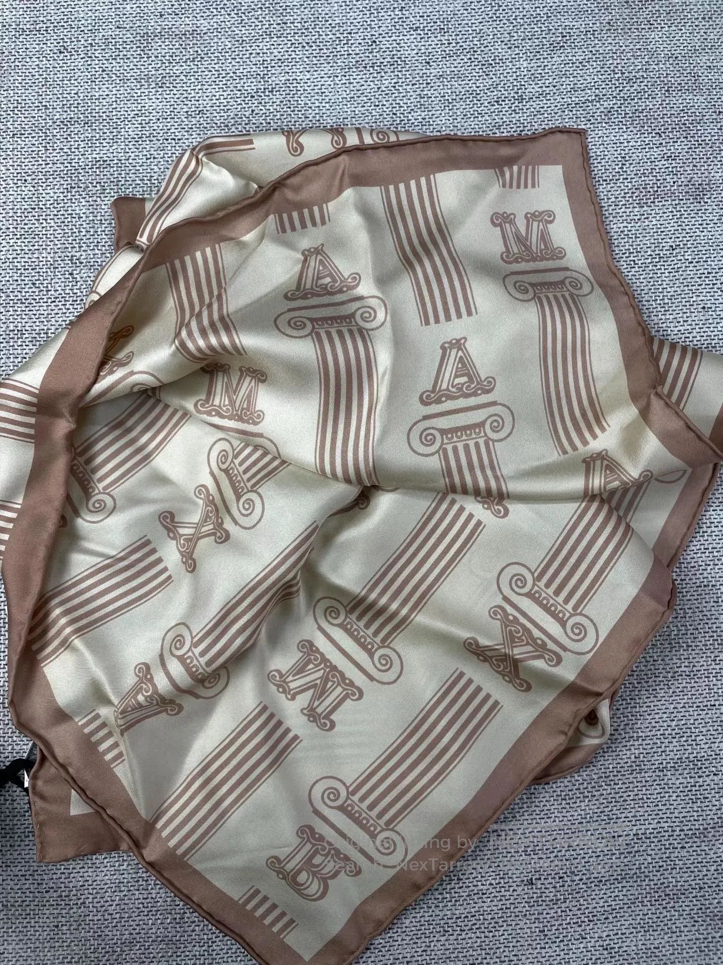 Max Mara MaxMara Silk Scarf in Brown Tones. Size ONE SIZE - 4 Thumbnail