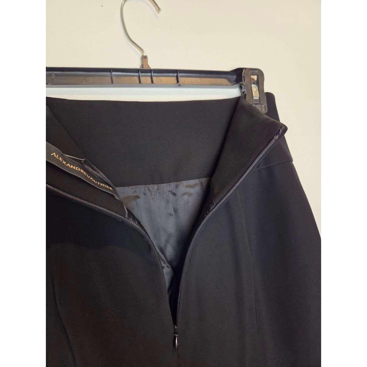 Alexandre Vauthier Alexandre Vauthier Black Mini Skirt Small 4/6 FR 38 Tailored Size 27" / US 4 / IT 40 - 5 Thumbnail