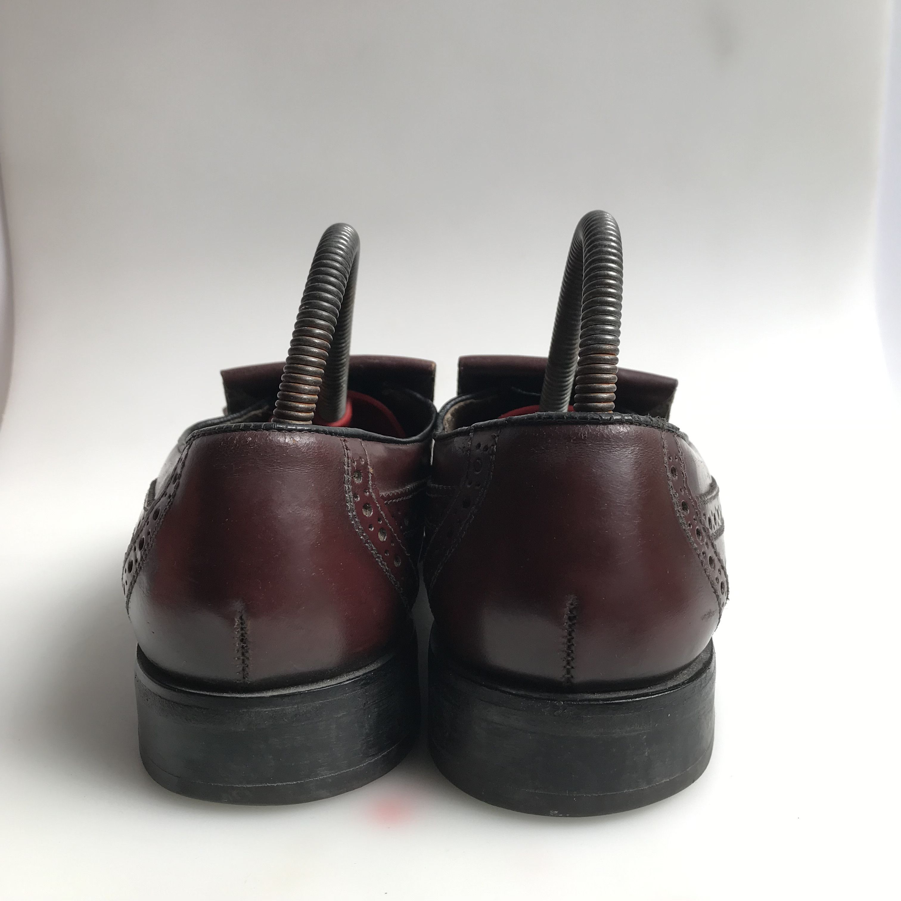 Clarks Vintage Clarks city Penny loafer tassle Wine oxblood shoes Size US 6.5 / EU 39-40 - 3 Thumbnail