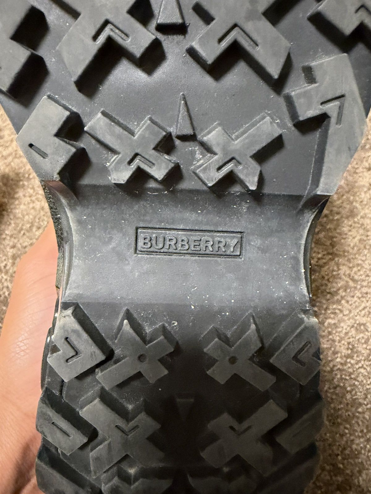 Burberry Burberry Arthur Monogram Sneaker Size US 9 / EU 42 - 7 Thumbnail