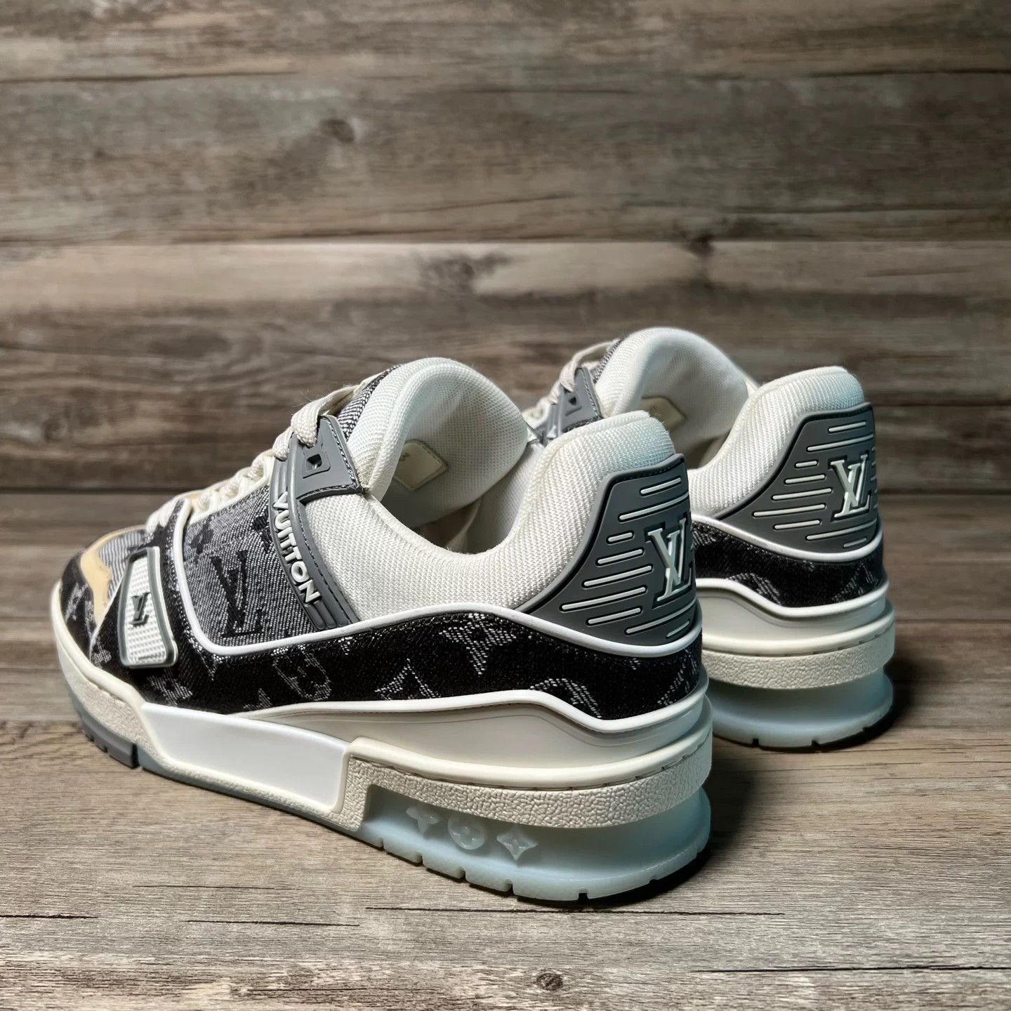 Louis Vuitton LOUIS VUITTON Trainer Gray Denim White Print 37 95 New Size US 6 / IT 36 - 4 Thumbnail