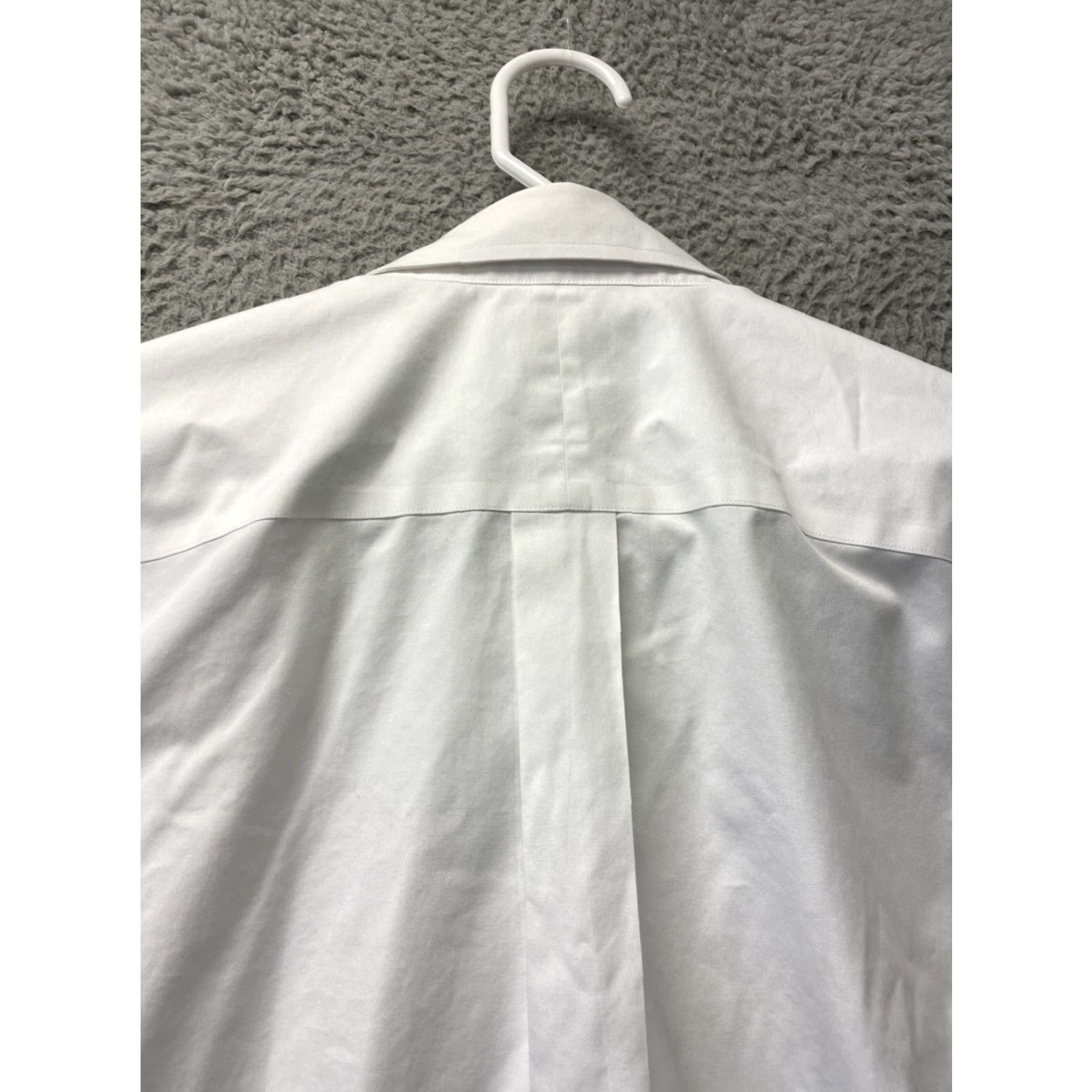 Jos. A. Bank VINTAGE Jos. A. Bank Reserve Dress Shirt Men 15.5 33 White Slim Fit French Cuff Formal Clothing Size 40R - 8 Thumbnail