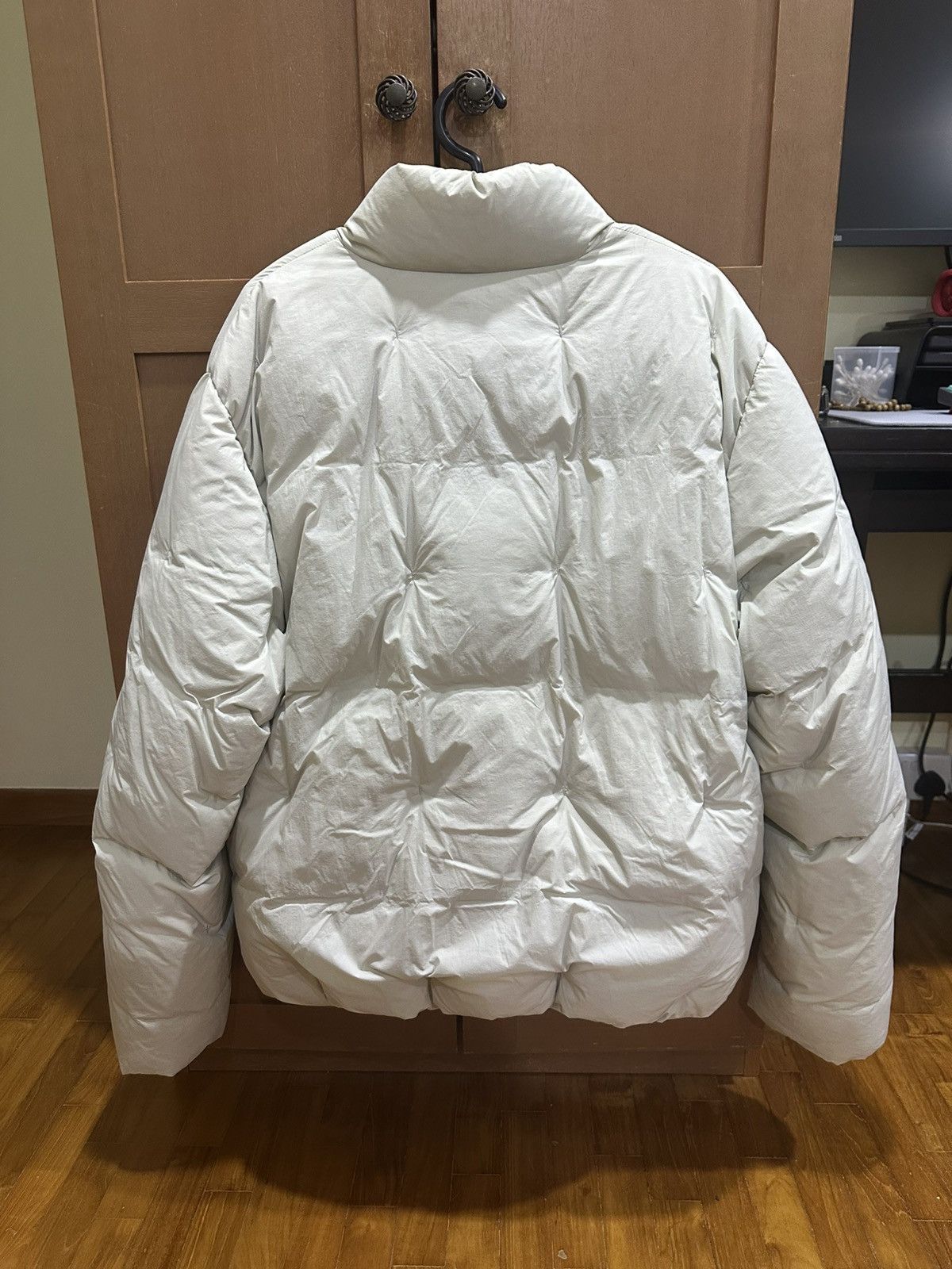 POST ARCHIVE FACTION (PAF) PAF 5.1 Cream Right Down Jacket Size US XL / EU 56 / 4 - 2 Thumbnail