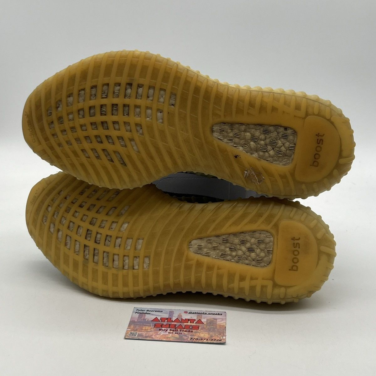 Adidas Yeezy boost 350 Carbon Size US 11.5 / EU 44-45 - 7 Thumbnail
