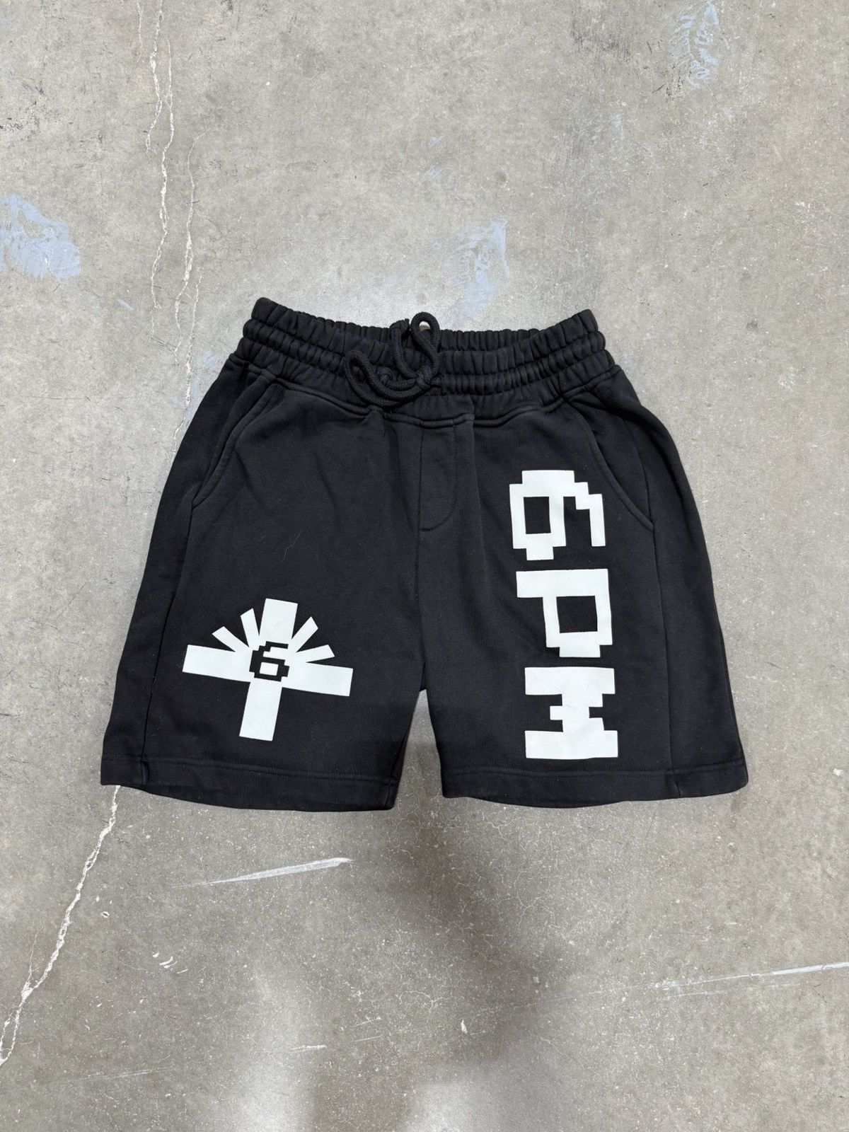 Vertabrae Vertebrae 6PM Black Shorts Size US 30 / EU 46 - 1 Thumbnail