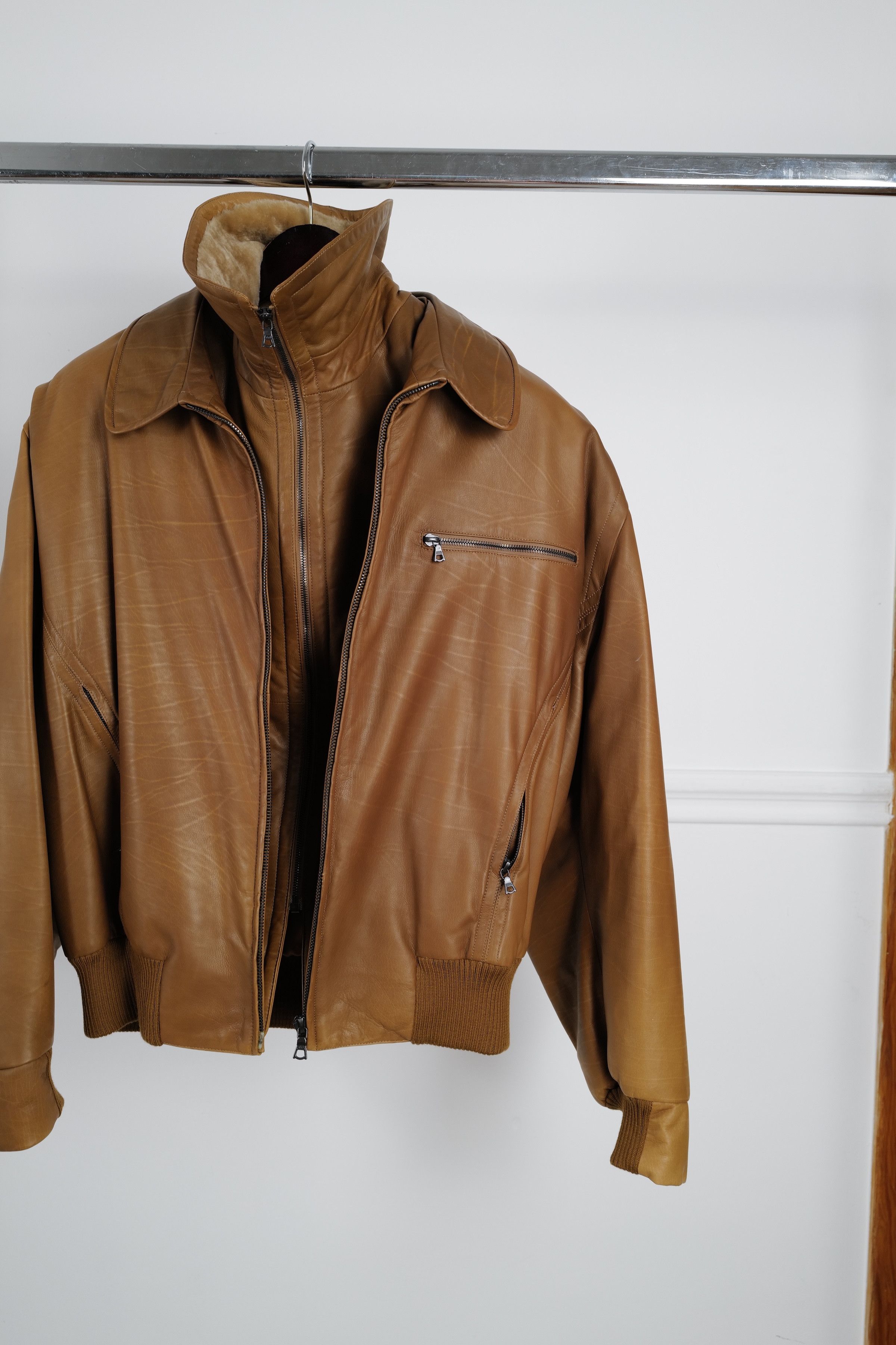 Kiton KITON LEATHER JACKET Size US XL / EU 56 / 4 - 22 Thumbnail