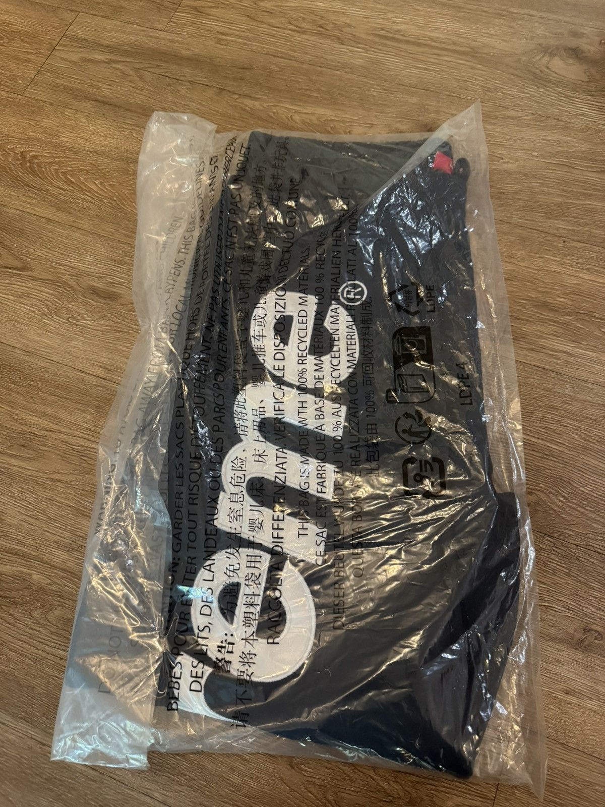 Supreme Supreme Satin Appliqué Sweatpant (Navy) Size US 33 - 4 Thumbnail