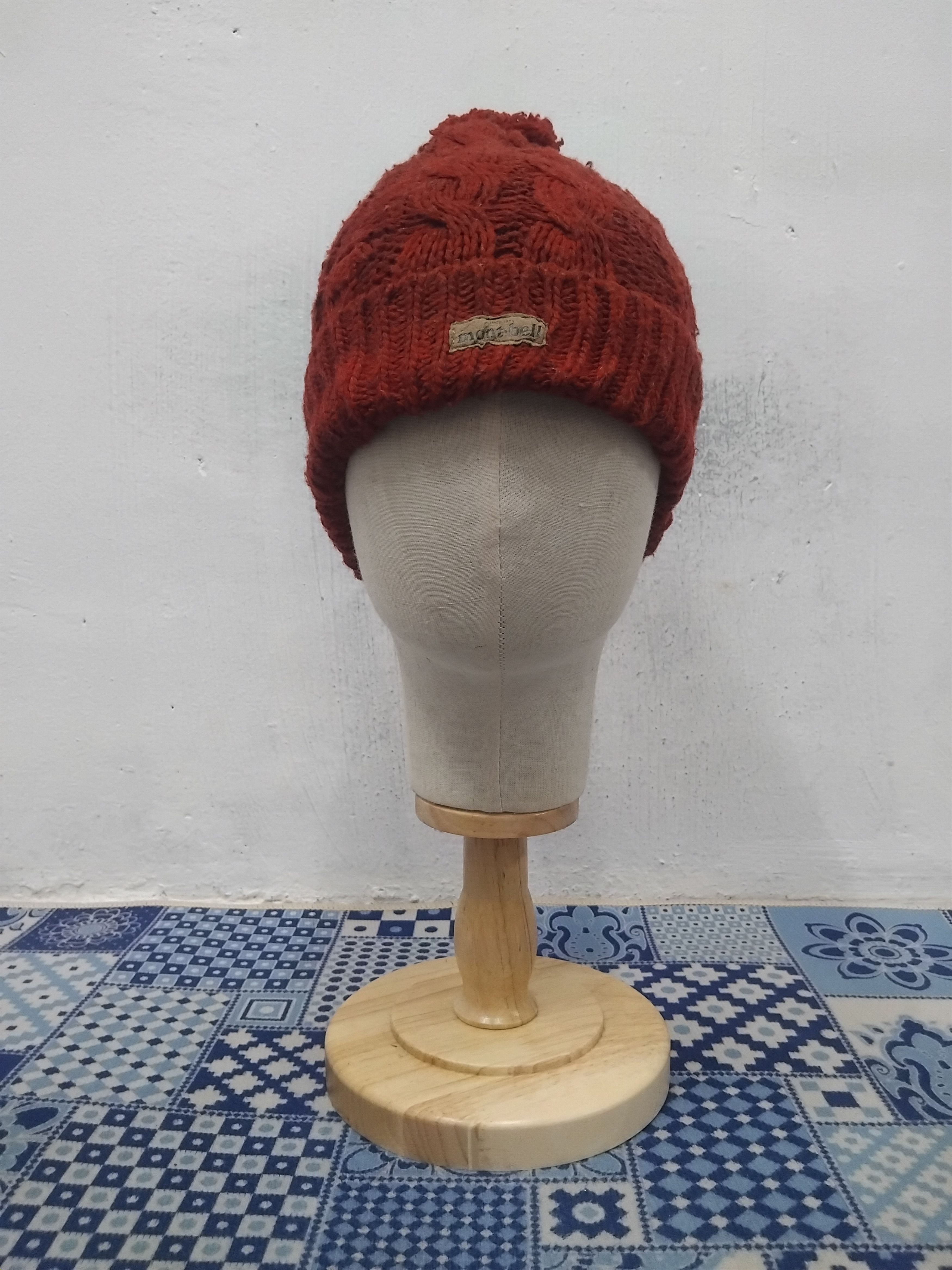 Montbell 💥Montbell red colour beanie hat Size ONE SIZE - 5 Thumbnail