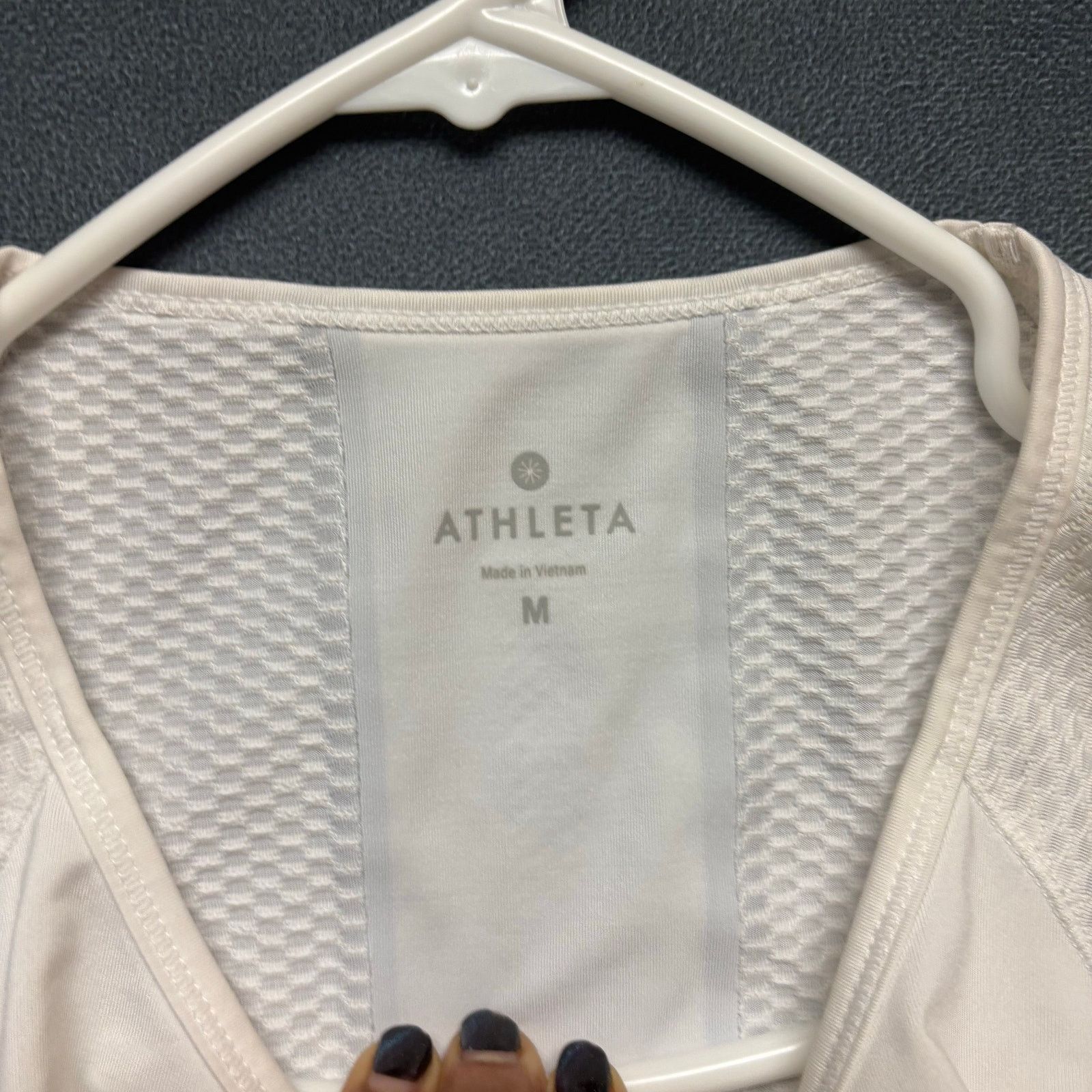 Athleta Athleta White Performance Mesh Running Top Short Sleeve Med Size M / US 6-8 / IT 42-44 - 8 Thumbnail