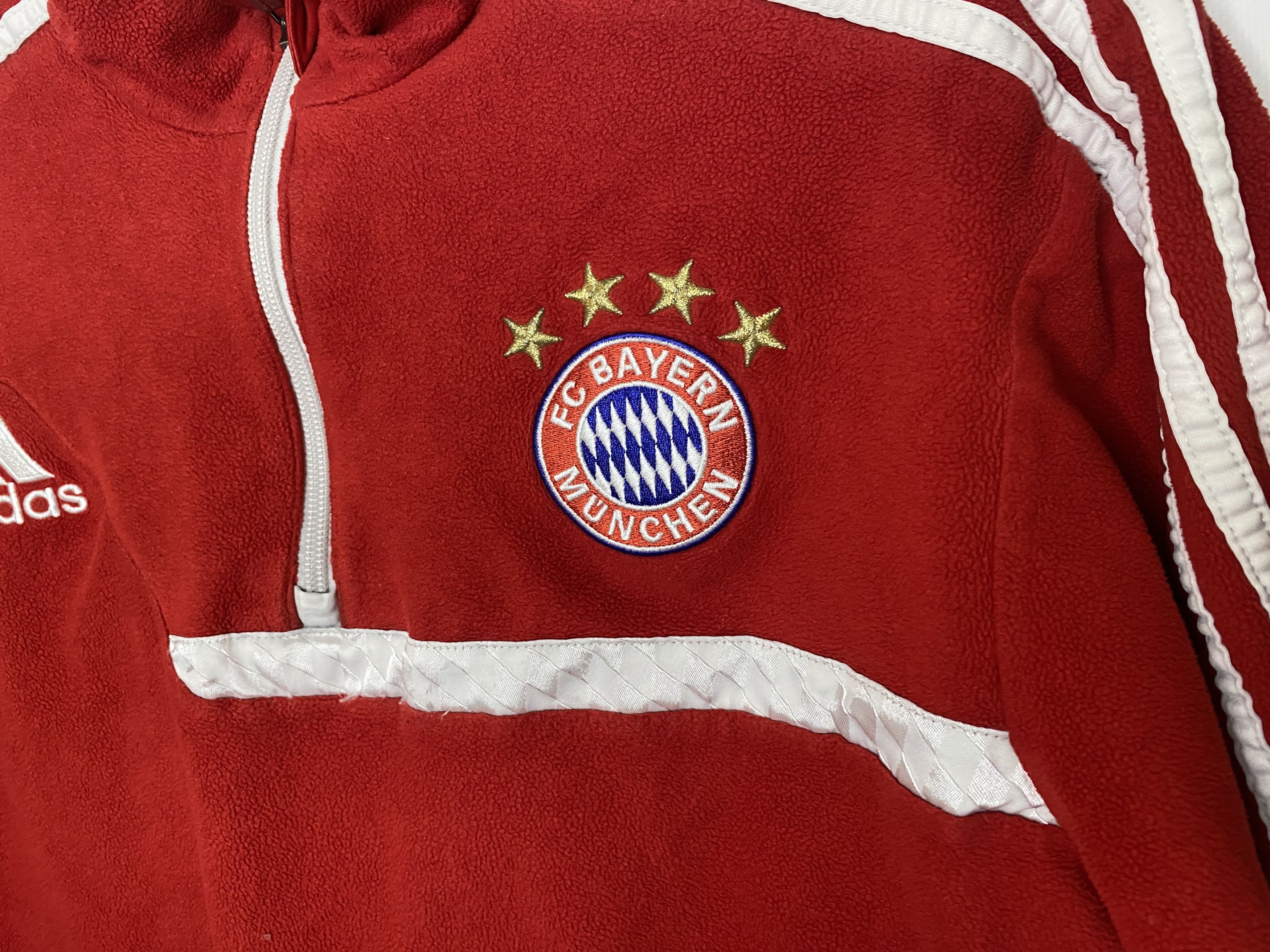 Adidas BAYERN MUNICH 2013 TRAINING FOOTBALL SOCCER FLEECE JACKET Size US S / EU 44-46 / 1 - 3 Thumbnail
