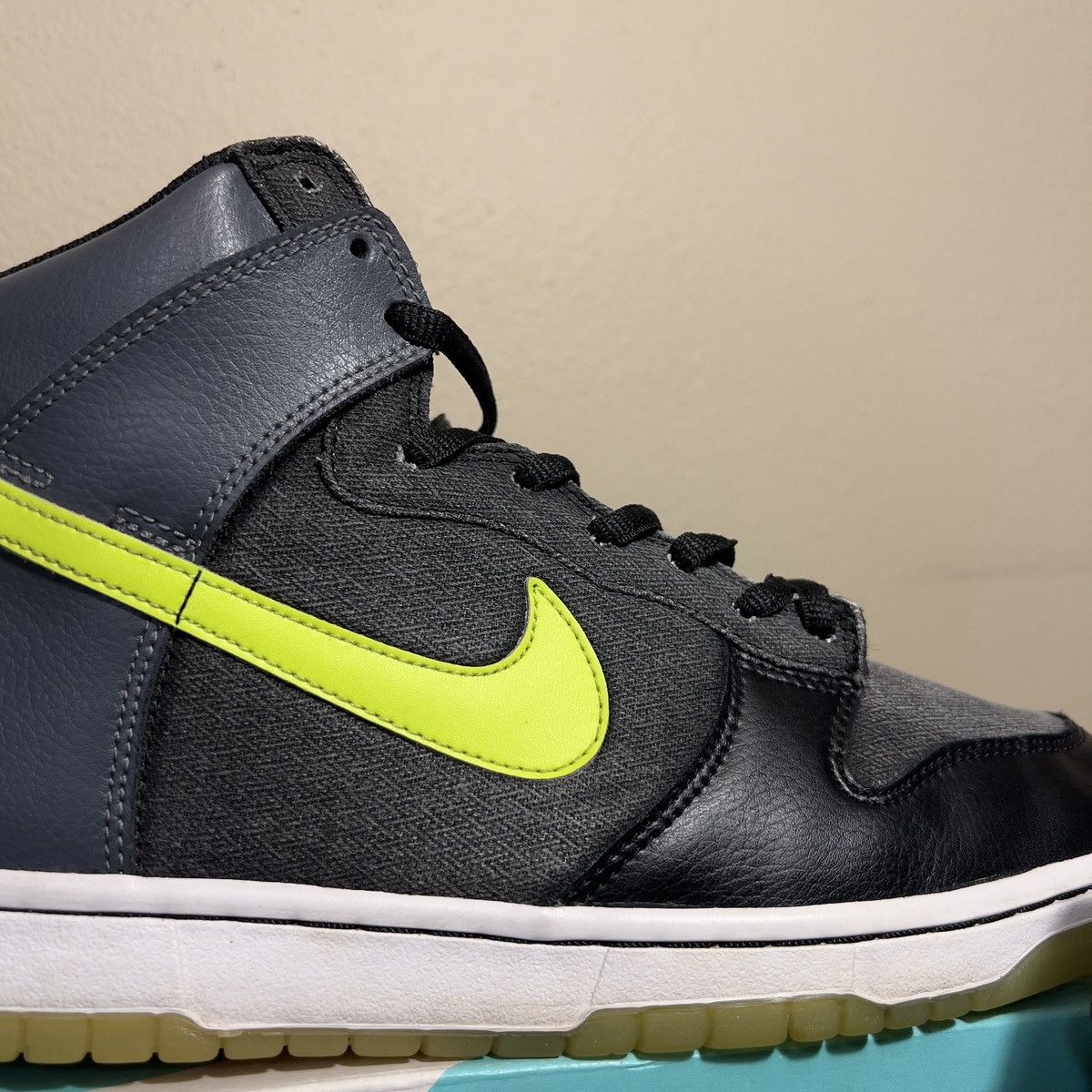 Vintage Nike 6.0 Premium Grey Volt Glow In The Dark
