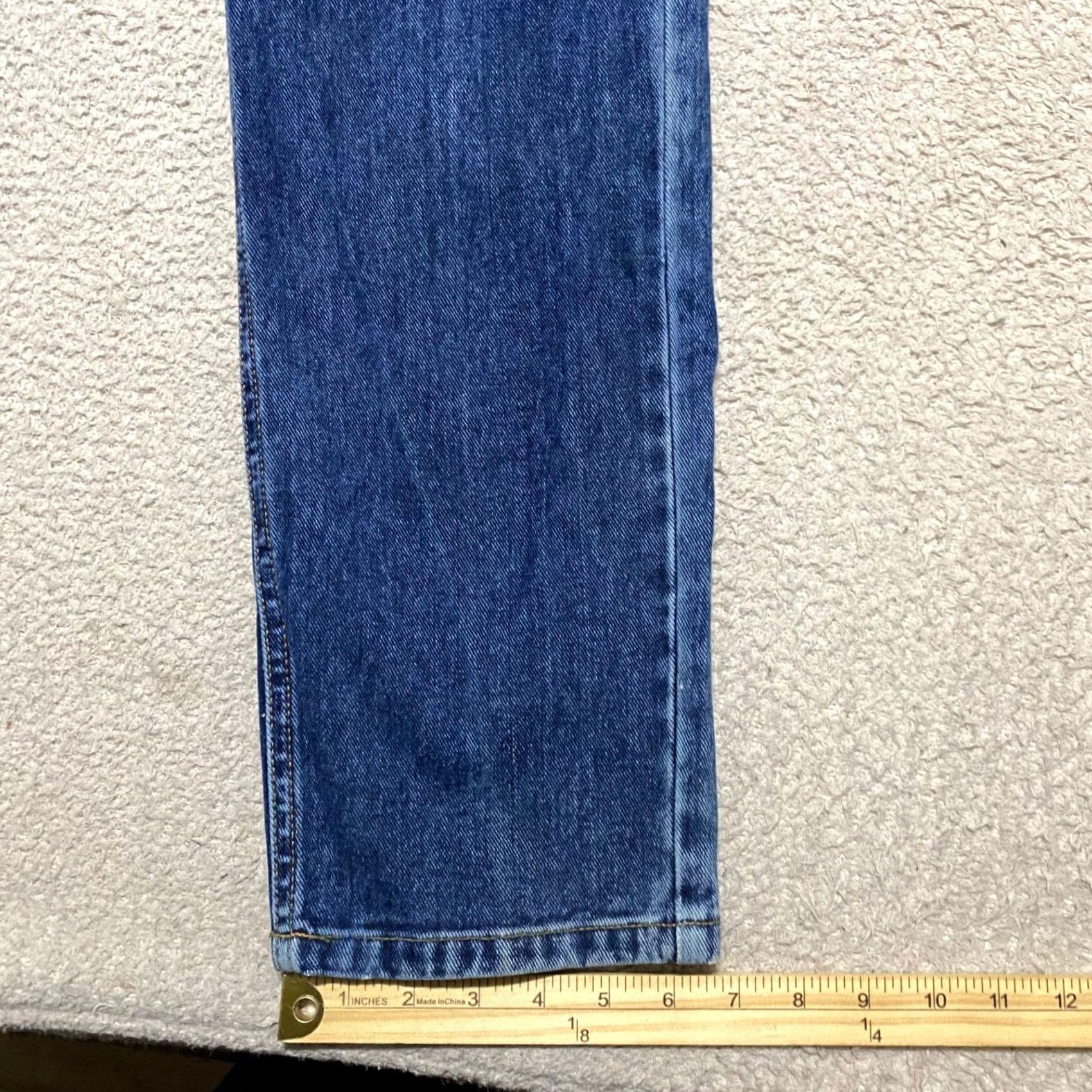 American Eagle Outfitters VINTAGE American Eagle Jeans Mens 30x32 Blue Denim Medium Wash Straight Mid Rise Jeans Size US 30 / EU 46 - 5 Thumbnail