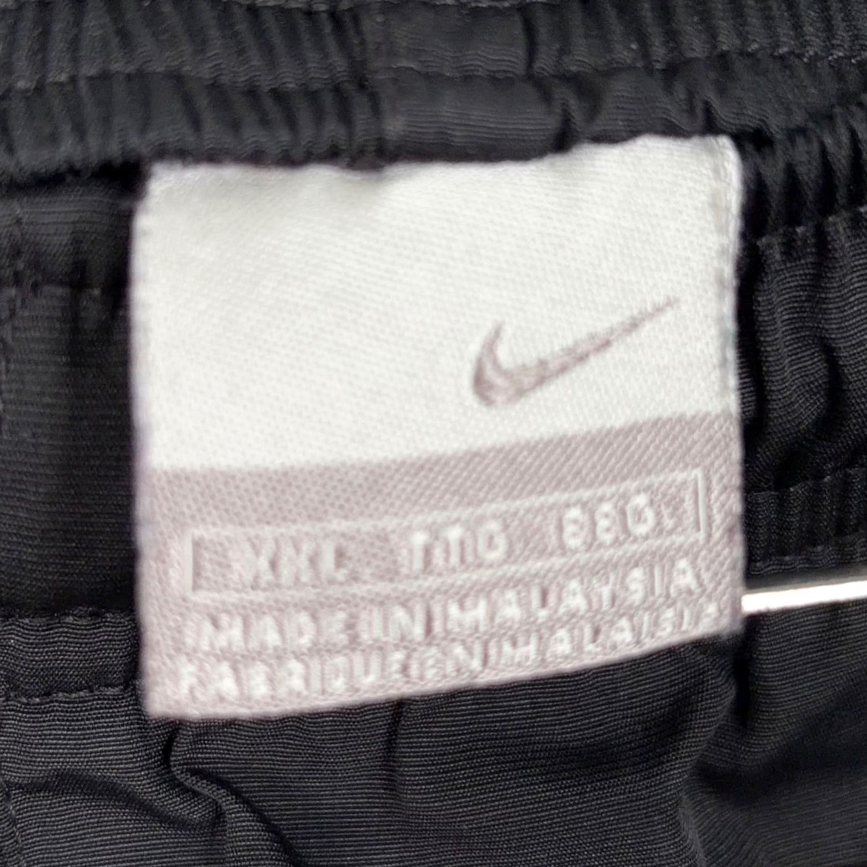 Nike VINTAGE Nike Track Pants Men XXL Black Solid Piping Swoosh Sportswear Athletic Y2K Size US 39 - 2 Thumbnail