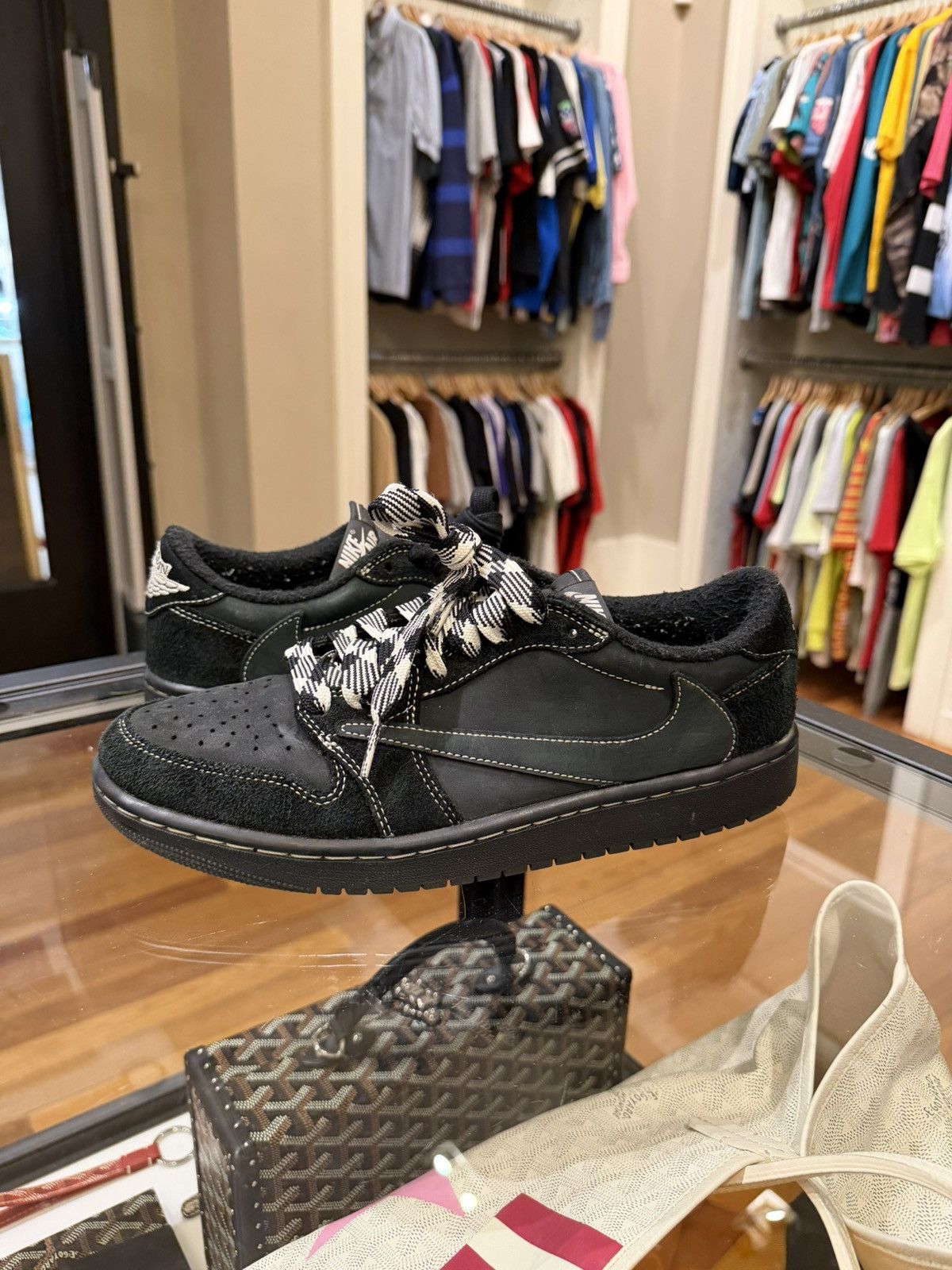 Jordan Brand × Travis Scott Travis Scott x Jordan 1 Retro Low OG SP ‘Black Phantom Size US 9 / EU 42 - 3 Thumbnail