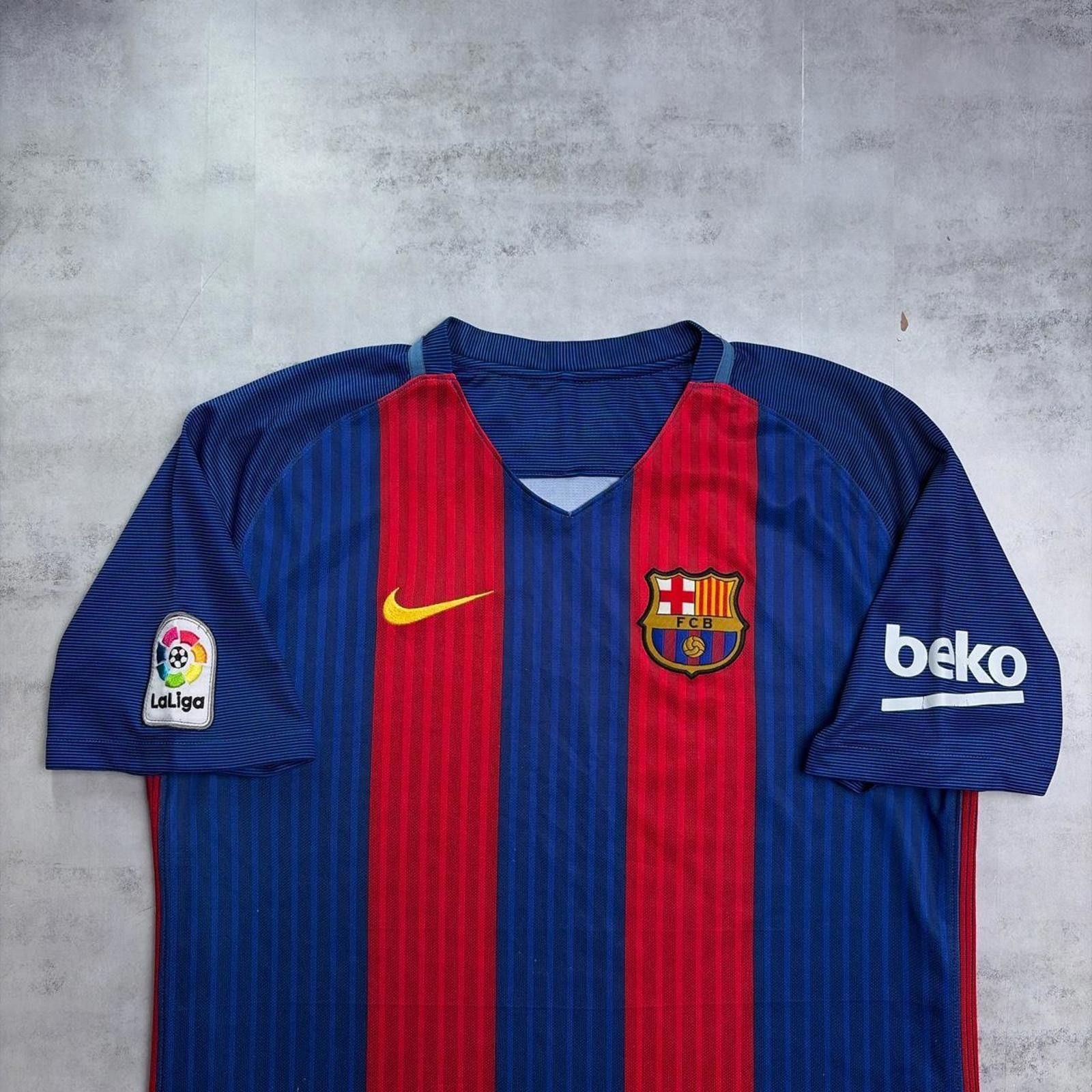 Nike Y2K Nike Barcelona FC 2016/17 Home La Liga Soccer Jersey Size US XL / EU 56 / 4 - 4 Thumbnail