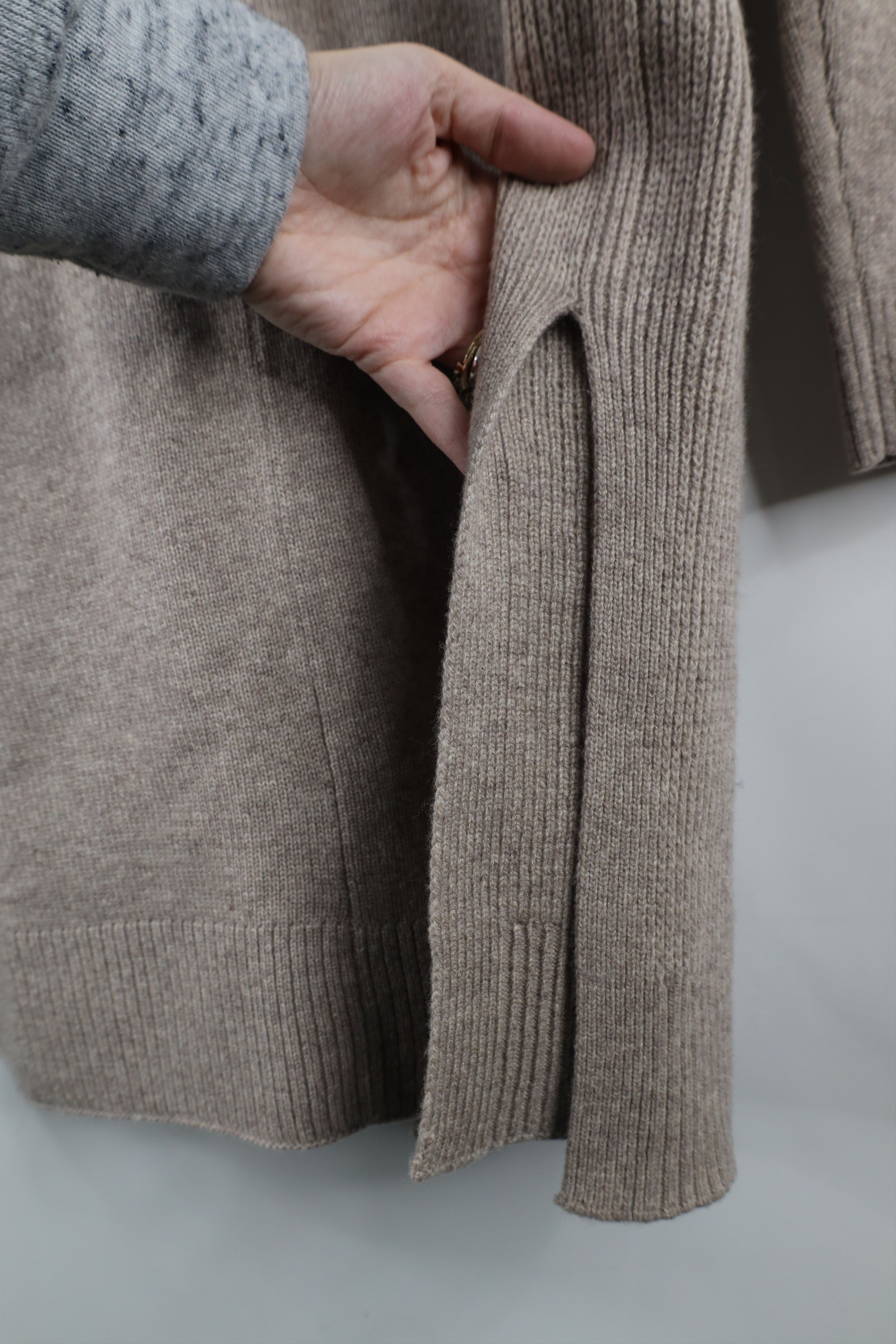 Athleta × Vintage Athleta Wool Cashmere Knit Wrap Open Front Cardigan Sweater Size XS / US 0-2 / IT 36-38 - 8 Thumbnail
