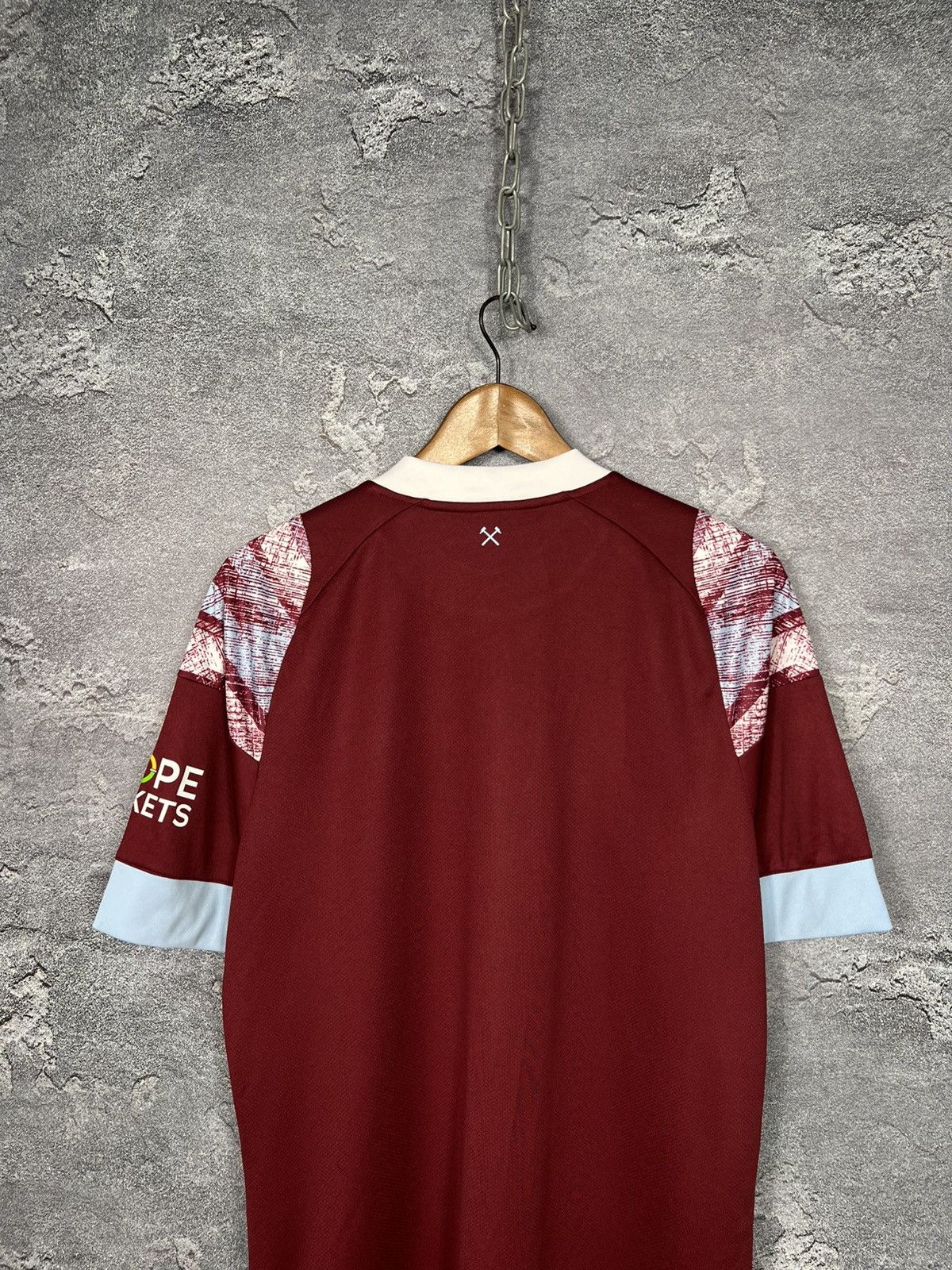 Umbro Umbro West Ham United 2022/23 Hone Jersey T-shirt Size Xl Size US XL / EU 56 / 4 - 11 Thumbnail