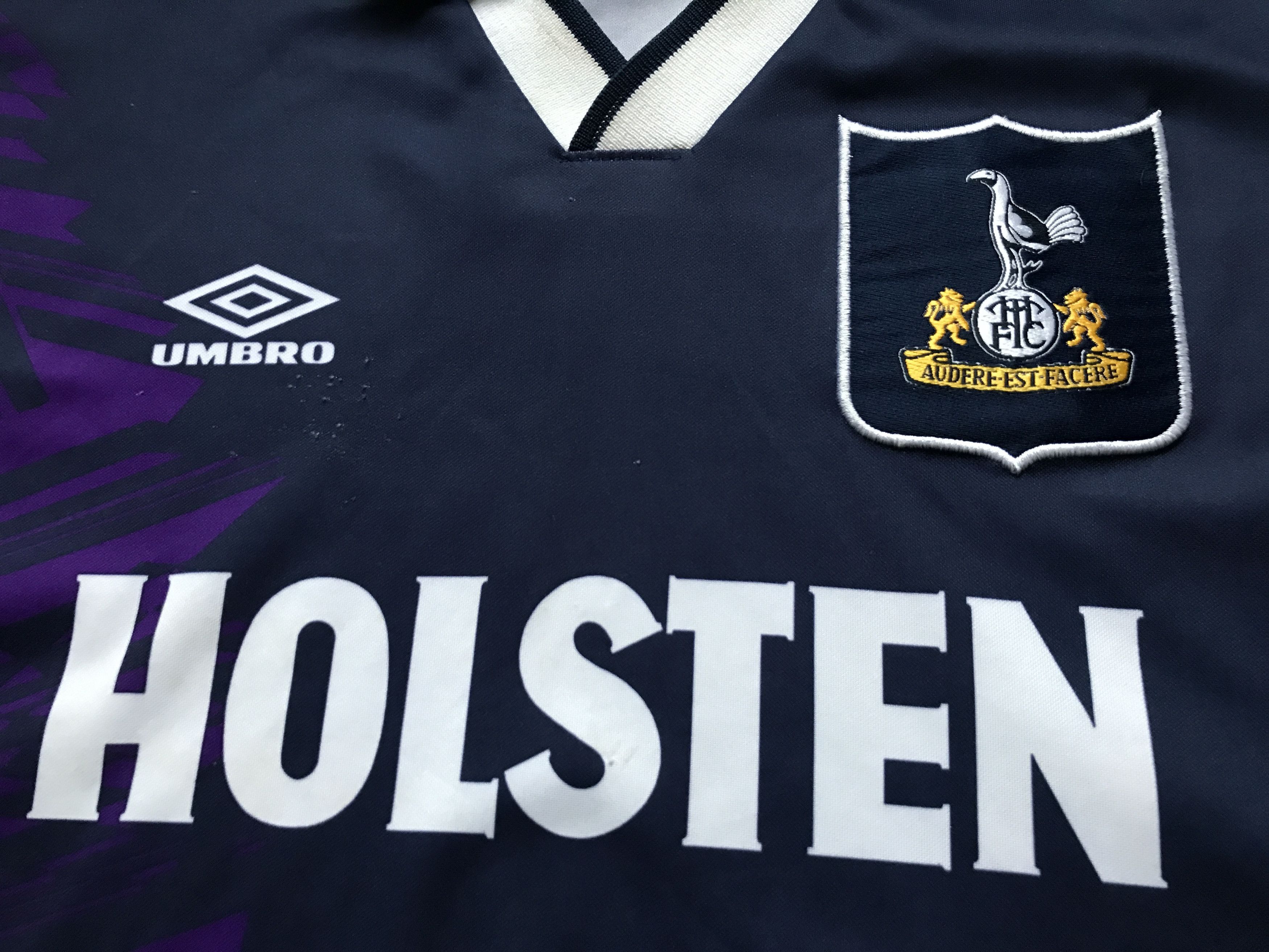 Umbro Vintage Umbro Tottenham Away Shirt 1994-1995 Size US XL / EU 56 / 4 - 5 Thumbnail