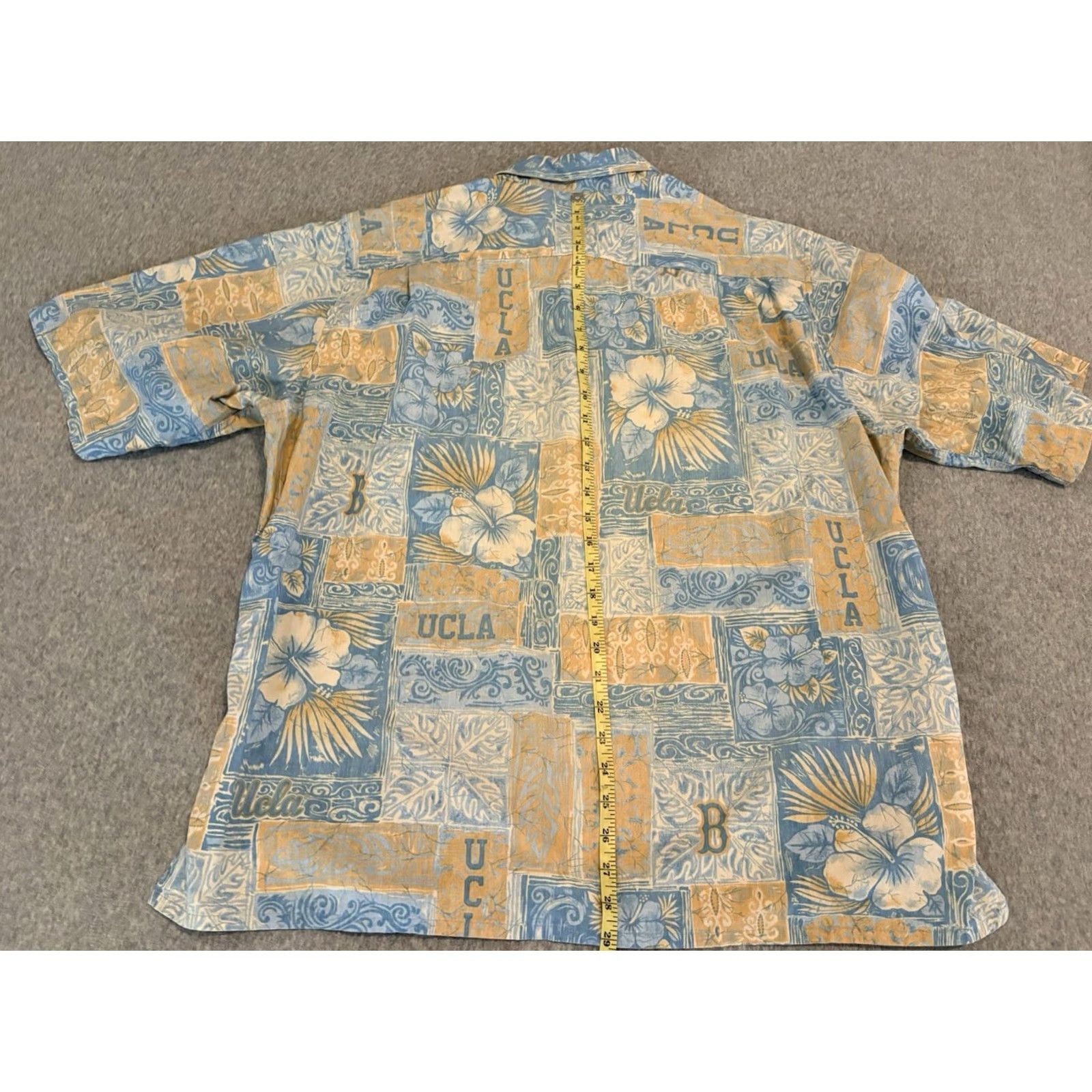 Reyn Spooner Reyn Spooner UCLA Bruins Button-Up Hawaiian Shirt Mens XL Multicolor Hawaii Hawaiian Bruins Button-Up Mens XL Size US XL / EU 56 / 4 - 5 Thumbnail